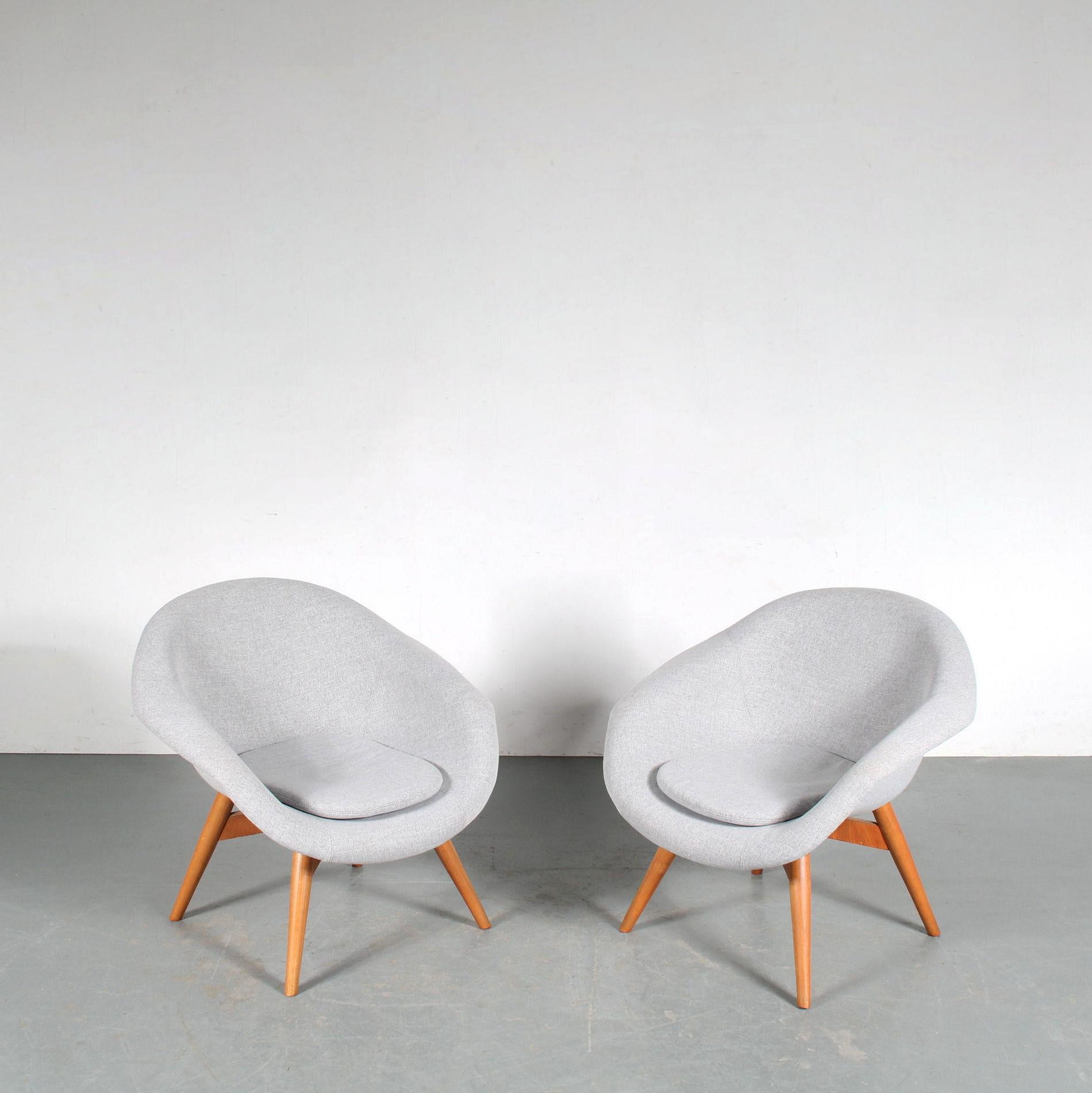 Mid-20th Century Pair of Frantisek Jirak Lounge Chairs from Czech, 1950 For Sale