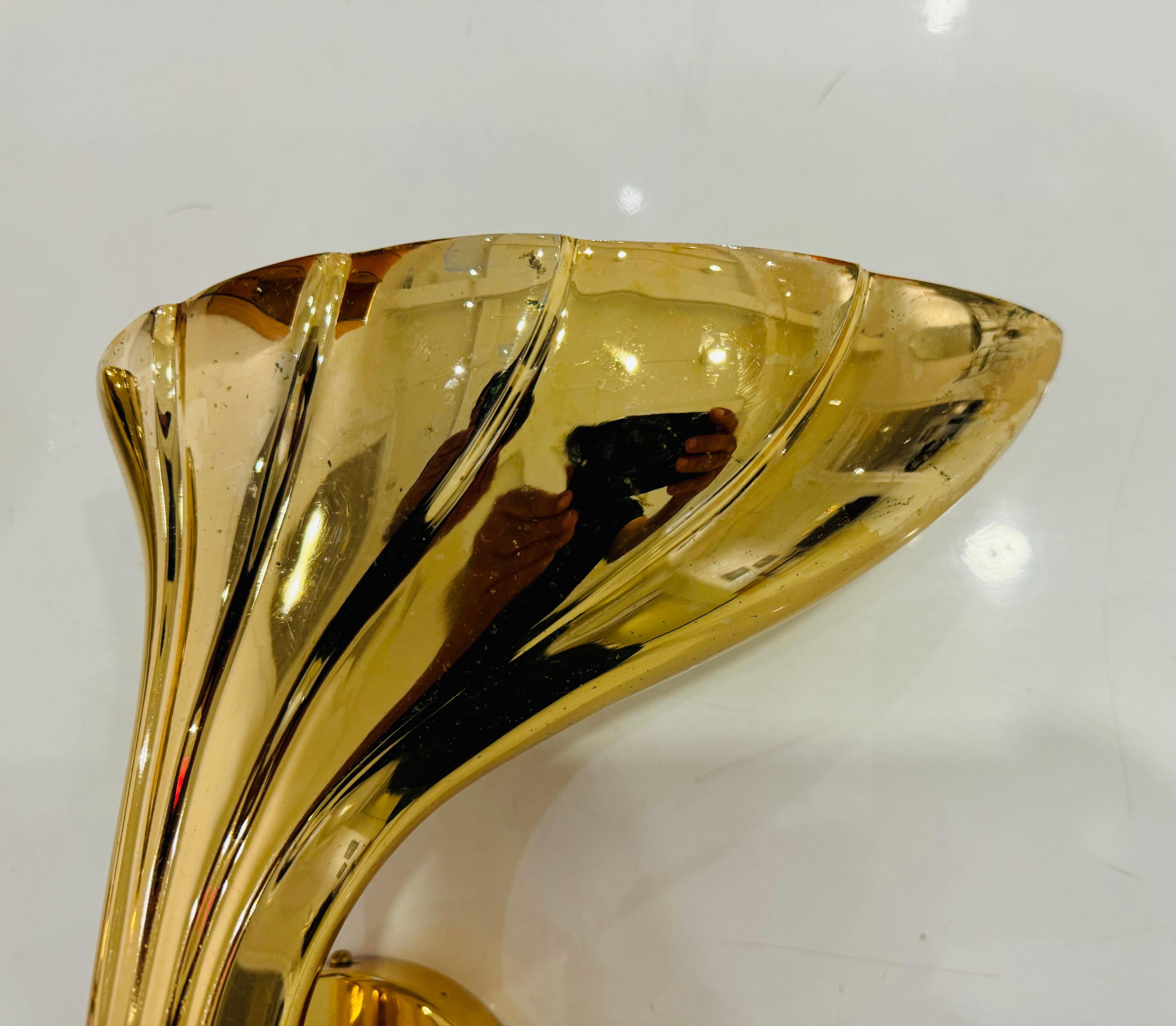Pair of Fratelli Martini 1980 Polished Bronze Italian Wall Lamps For Sale 1