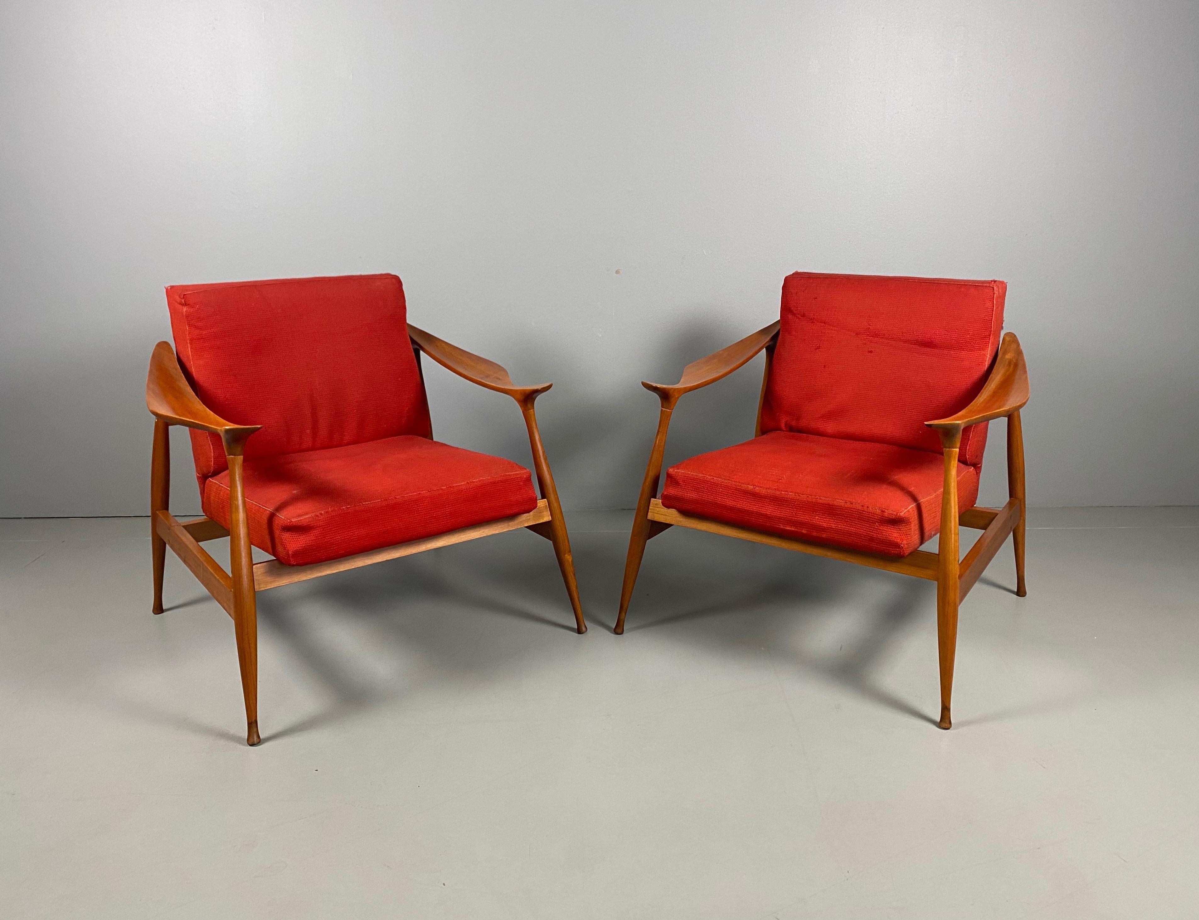 Italian Pair of Fratelli Reguitti 'Lord' Armchairs For Sale