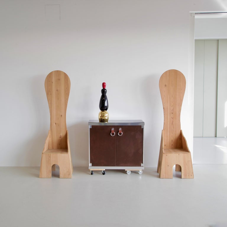Pair of 'Fratina' Chairs by Mario Ceroli, 1972, Signed In Good Condition For Sale In Berlin, Berlin