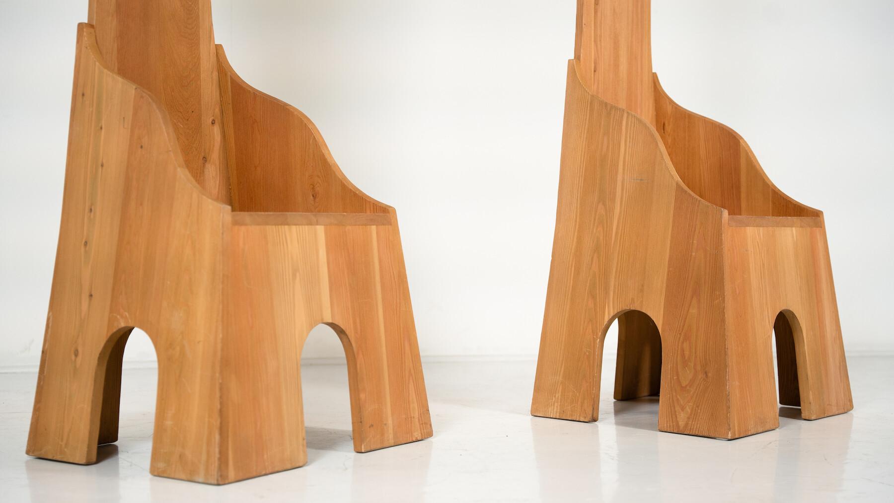 Pair of Fratina chairs by Mario Ceroli for Mobili Nella Valle for Poltronova In Good Condition In Brussels, BE