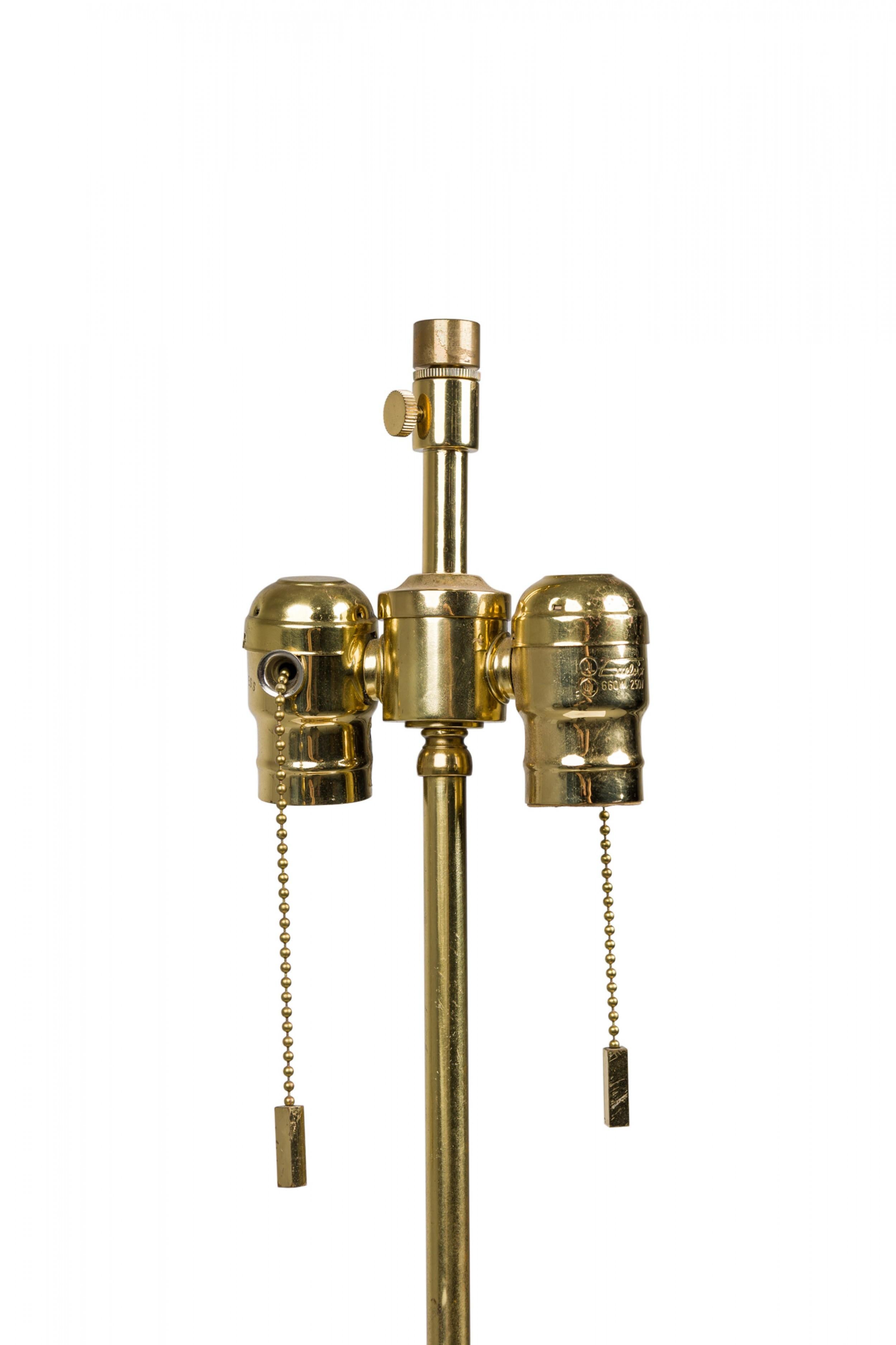 Mid-Century Modern Paire de lampes de bureau en plâtre doré à balustre Frederick Cooper American en vente