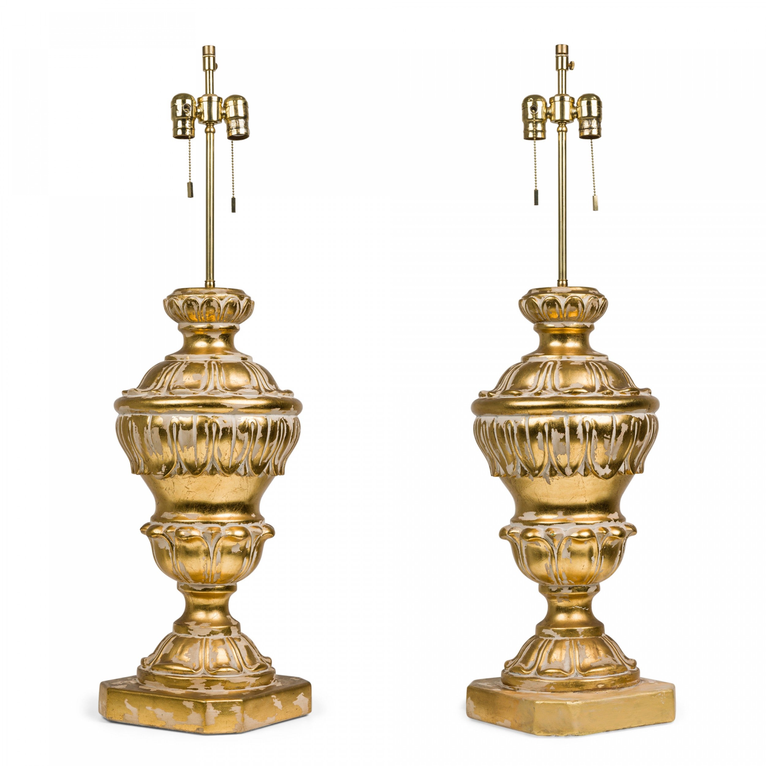 Paire de lampes de bureau en plâtre doré à balustre Frederick Cooper American en vente