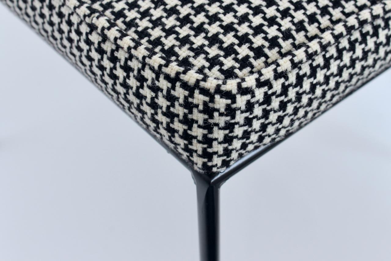Paire de tabourets en fer Frederick Weinberg avec tissu 