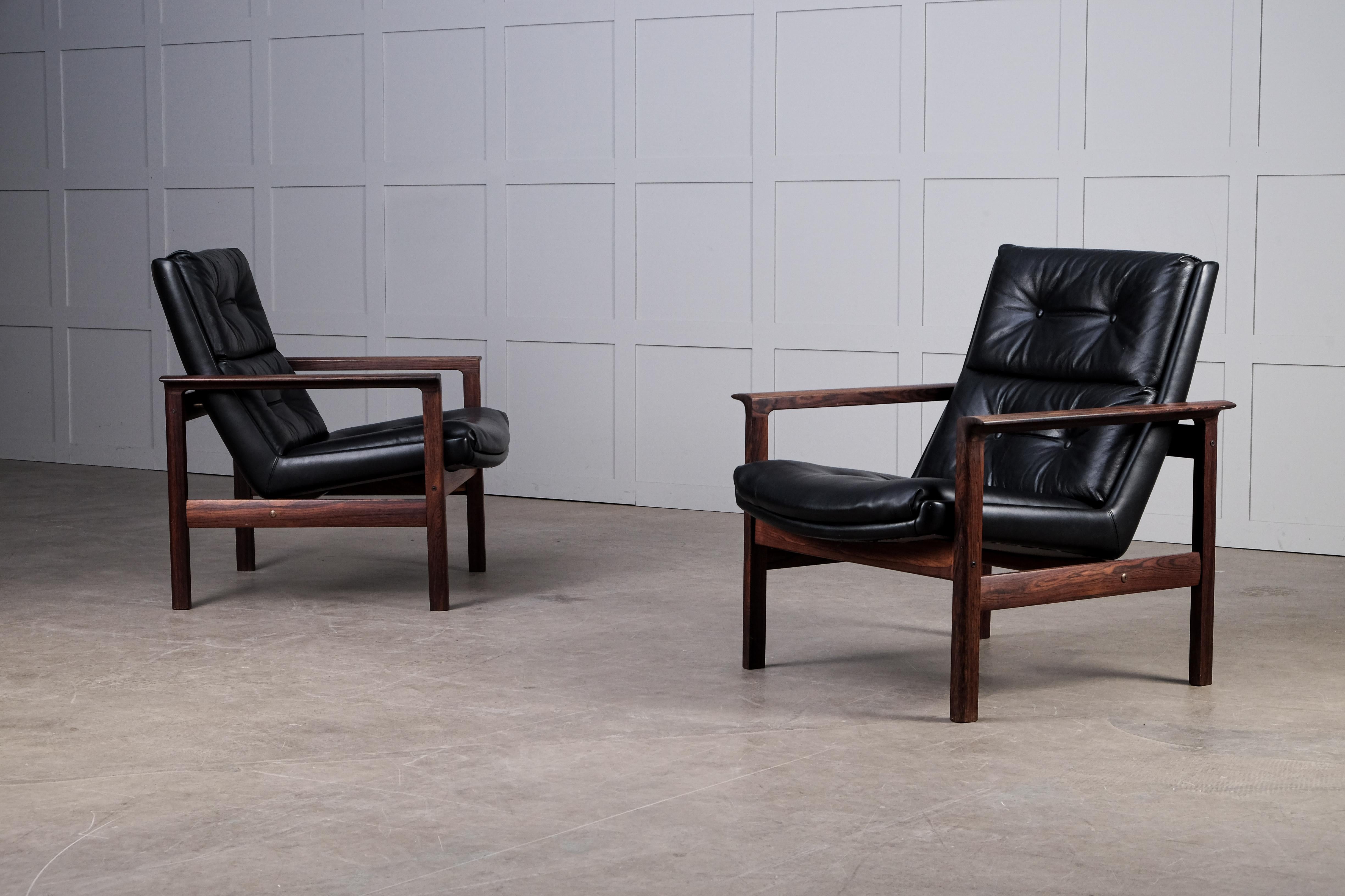 Mid-20th Century Pair of Fredrik Kayser Easy Chairs for Vatne Møbler, Norway, 1960s