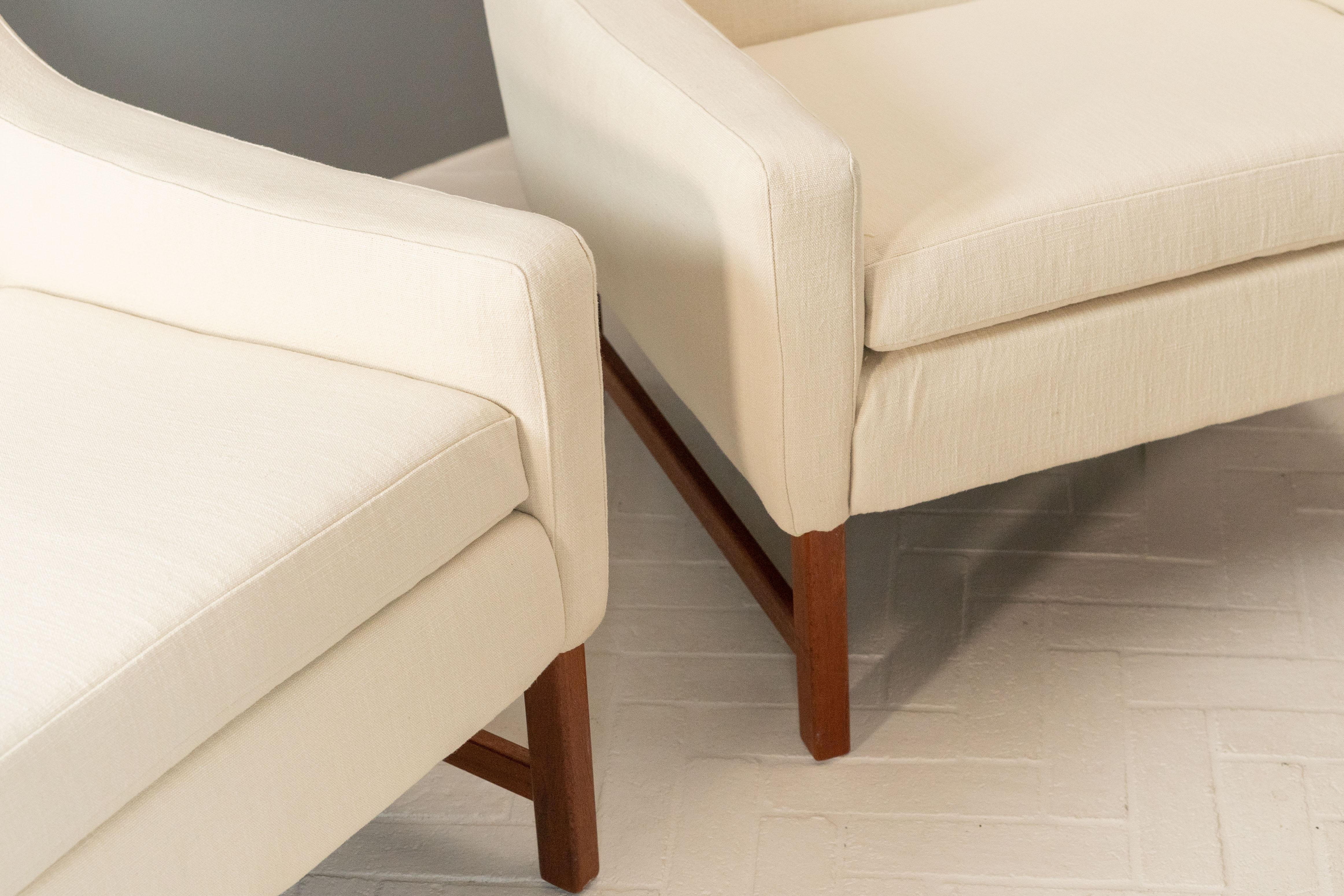 Mid-20th Century Pair of Fredrik Kayser Lounge Chairs