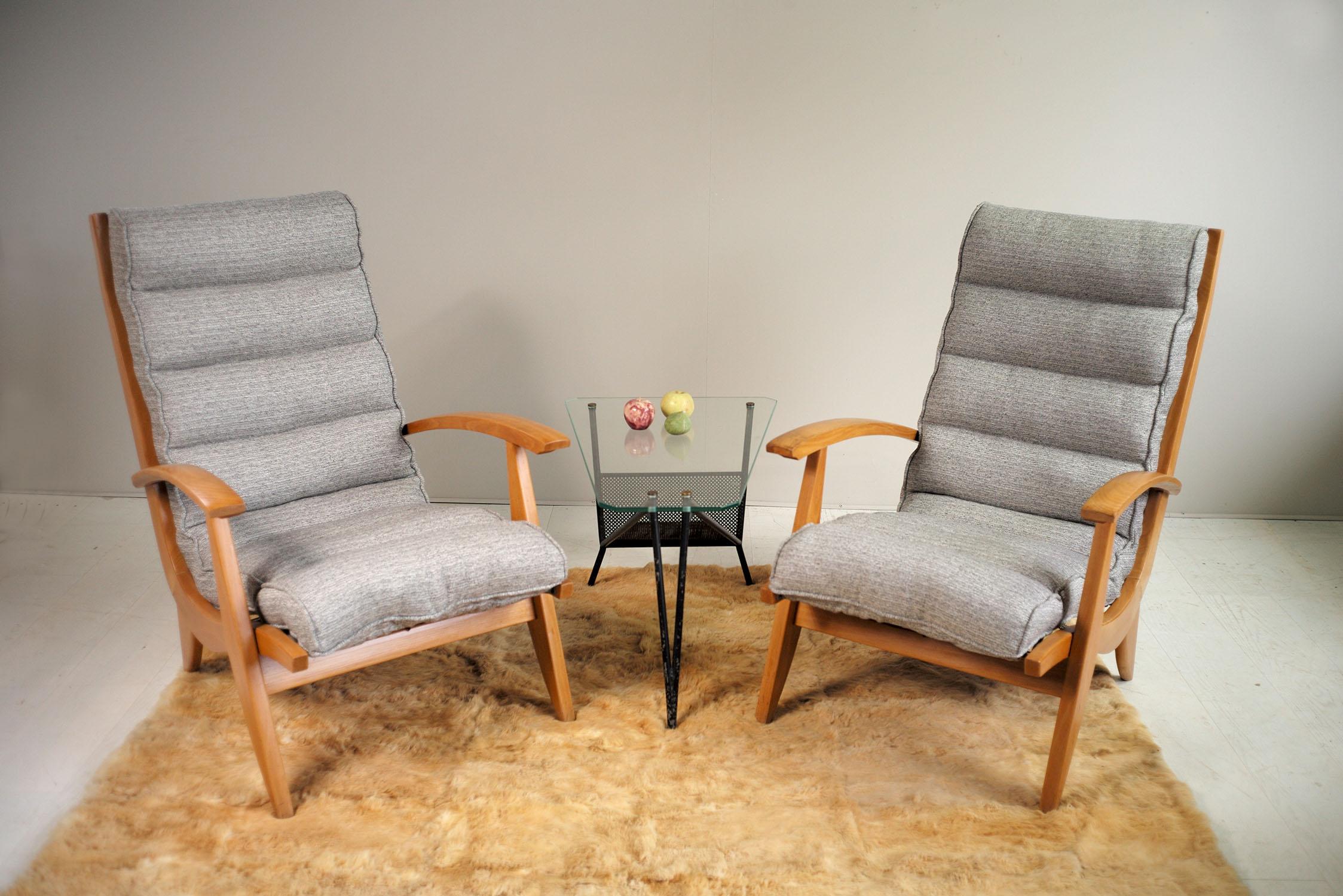 Pair of Free Span Armchairs FS 123, France, 1954 For Sale 5
