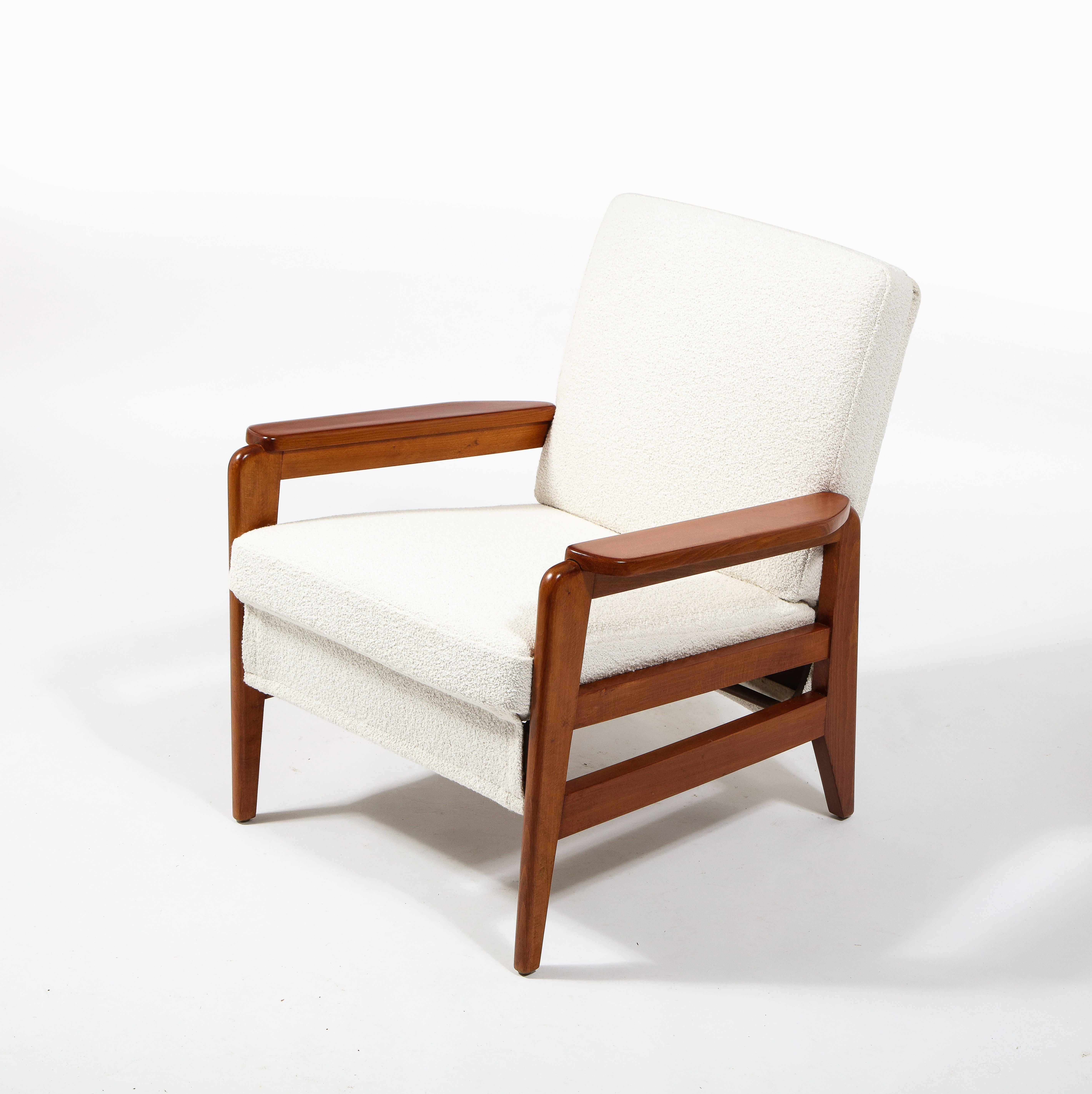 20th Century Freespan Pair of Walnut Frame Modern Armchairs in White Bouclé, France 1960's For Sale