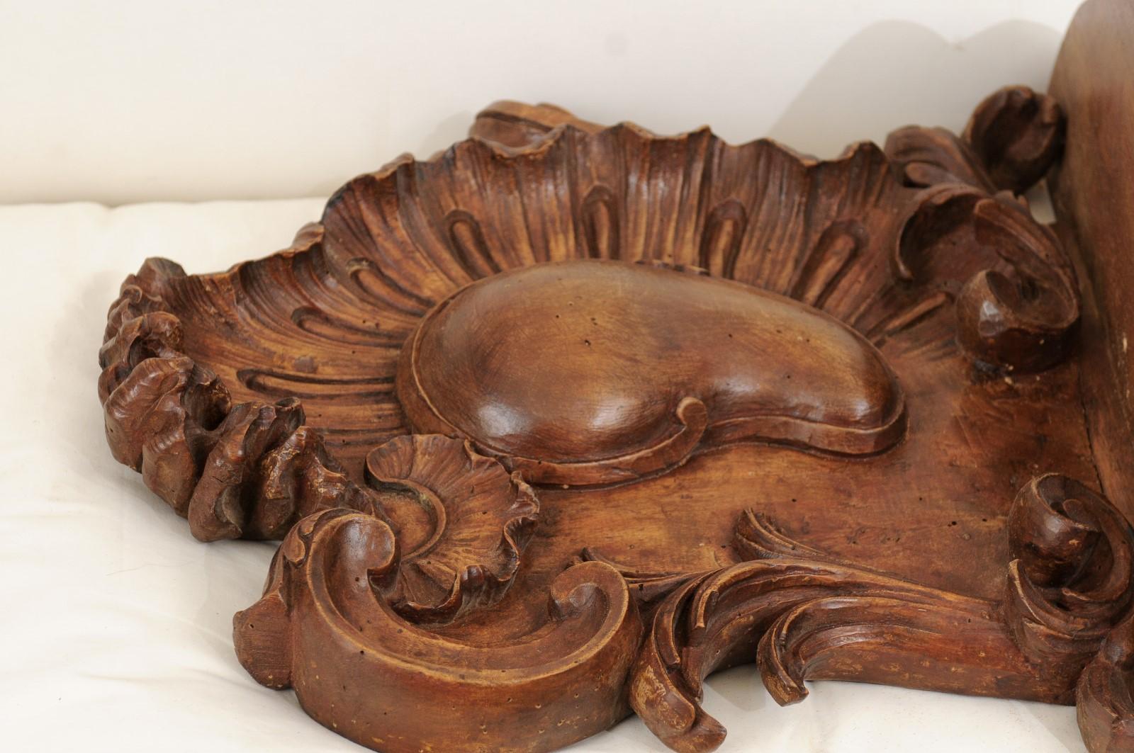 Pair of French 1760s Louis XV Period Walnut Wall Brackets with Rocailles Motifs For Sale 5