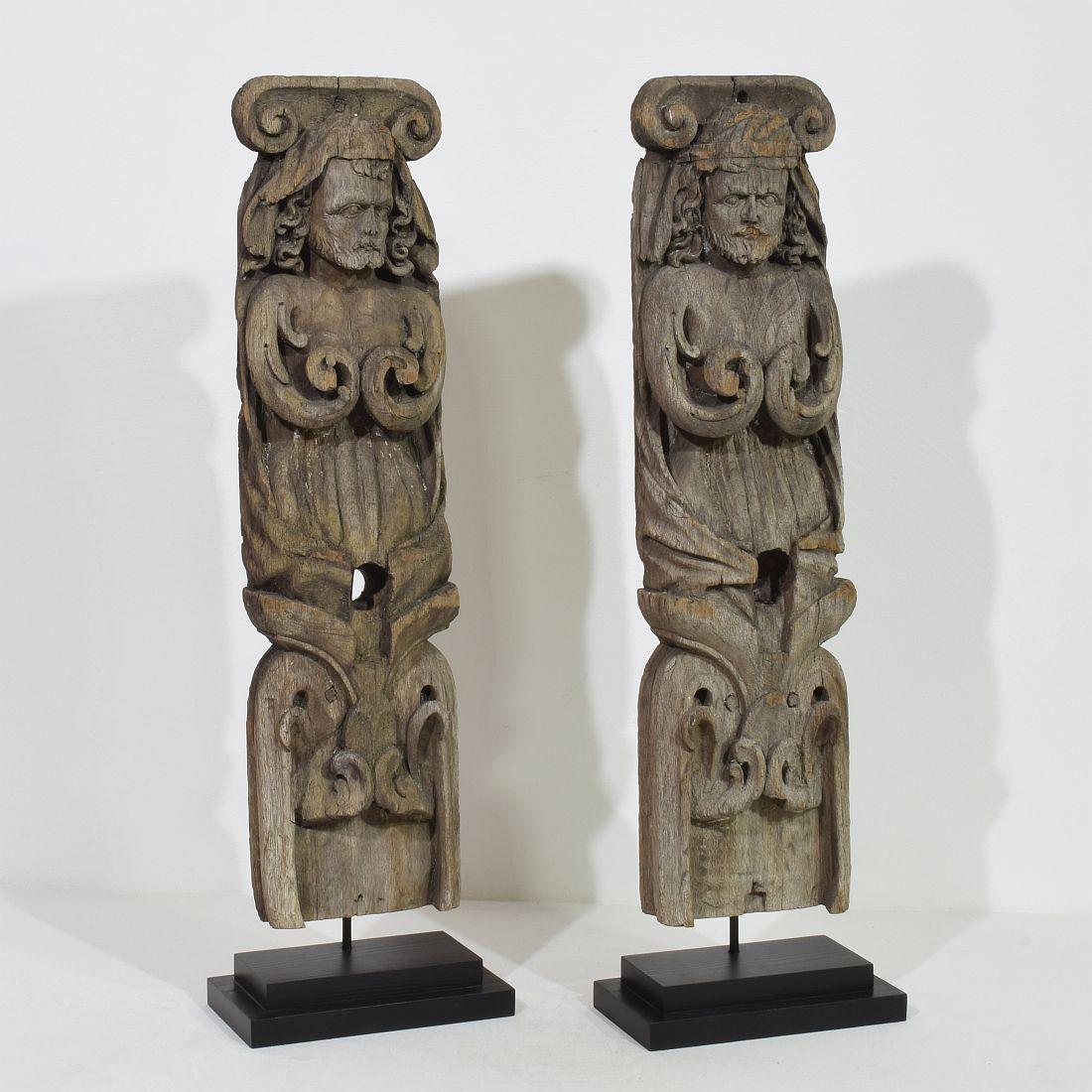 Hand-Carved Pair of French 17th Century Weathered Oak Renaissance Ornaments For Sale