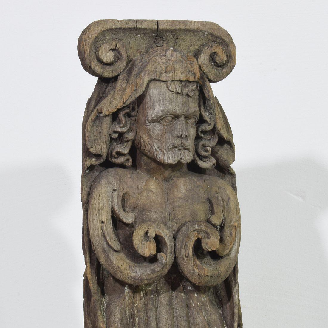 Pair of French 17th Century Weathered Oak Renaissance Ornaments For Sale 4