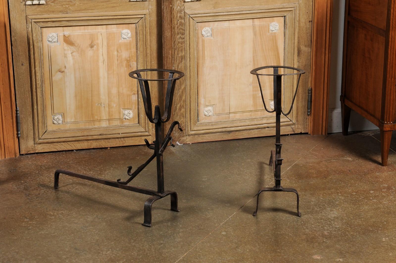 Pair of French 1870s Napoléon III Period Andirons with Circular Tops In Good Condition For Sale In Atlanta, GA