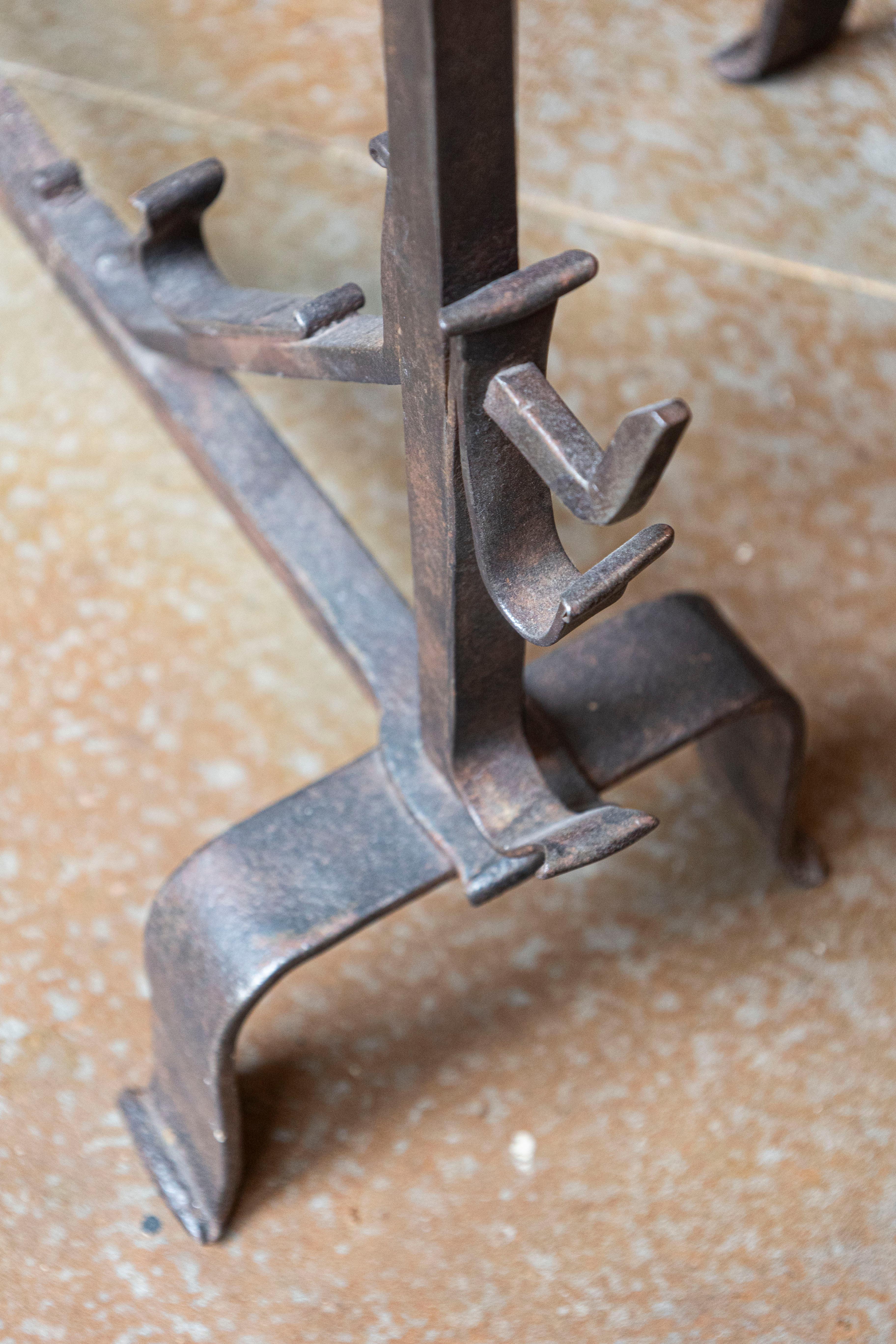 Iron Pair of French 1870s Napoléon III Period Andirons with Circular Tops For Sale