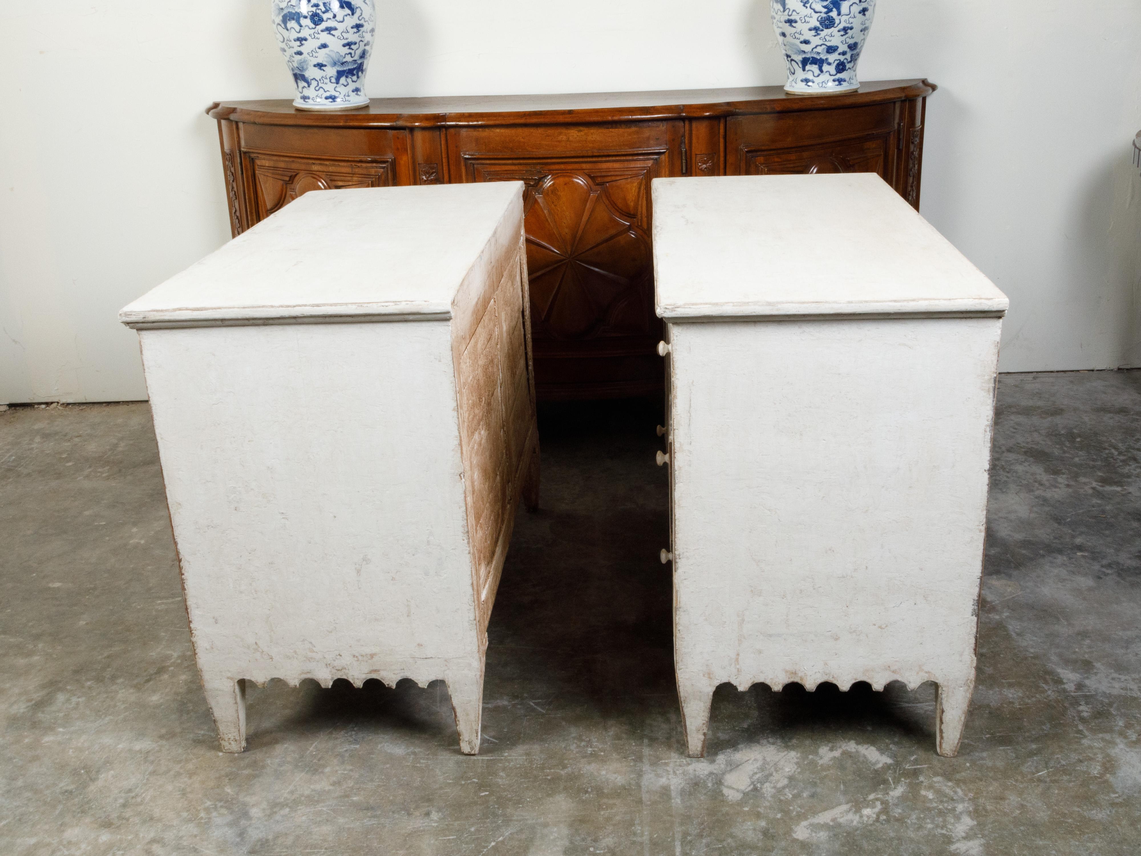 Pair of French 1870s Three-Drawer Commodes with Scalloped Aprons and New Paint 6