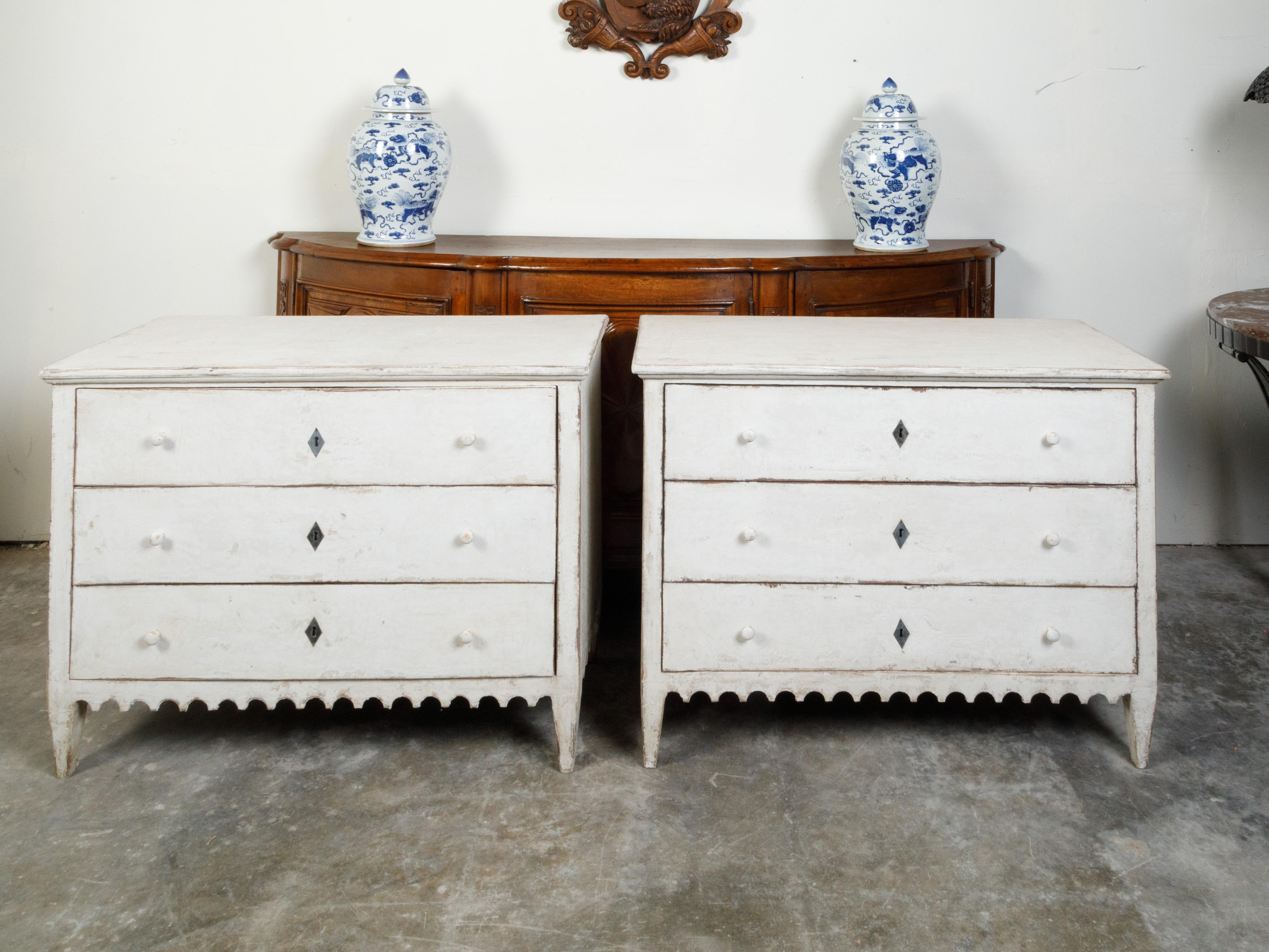 Carved Pair of French 1870s Three-Drawer Commodes with Scalloped Aprons and New Paint