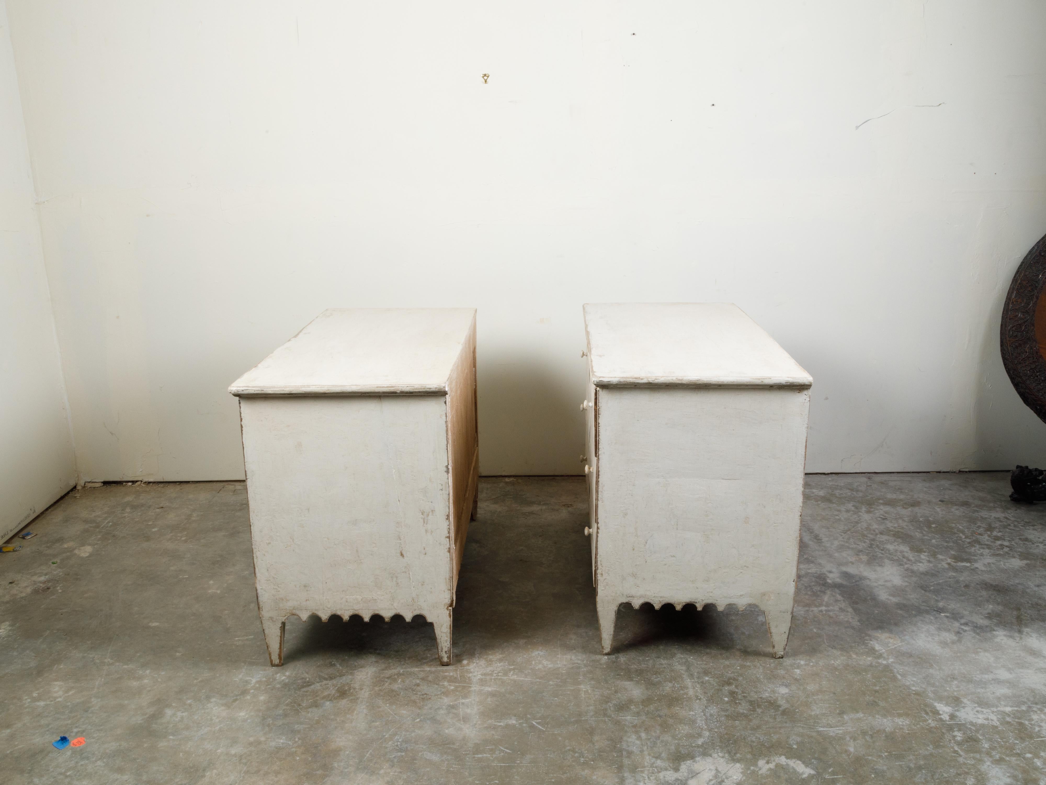 Pair of French 1870s Three-Drawer Commodes with Scalloped Aprons and New Paint 3