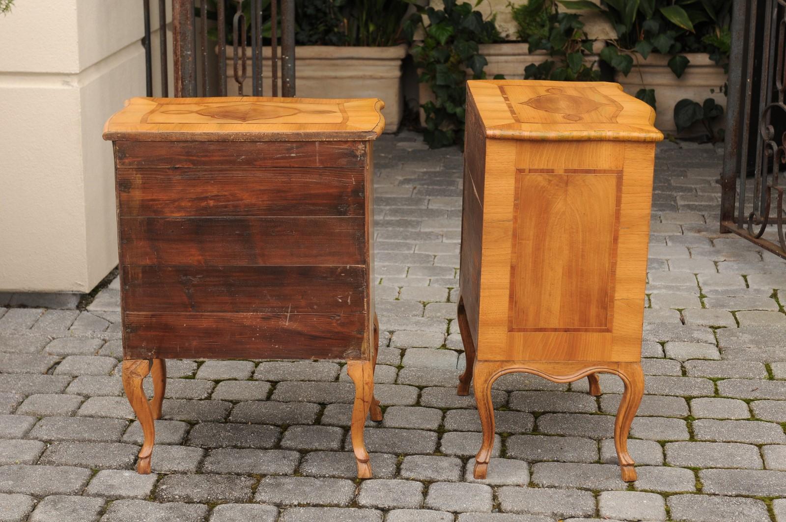 Pair of French 1870s Walnut Louis XV Style Small Commodes with Inlaid Cartouches 8