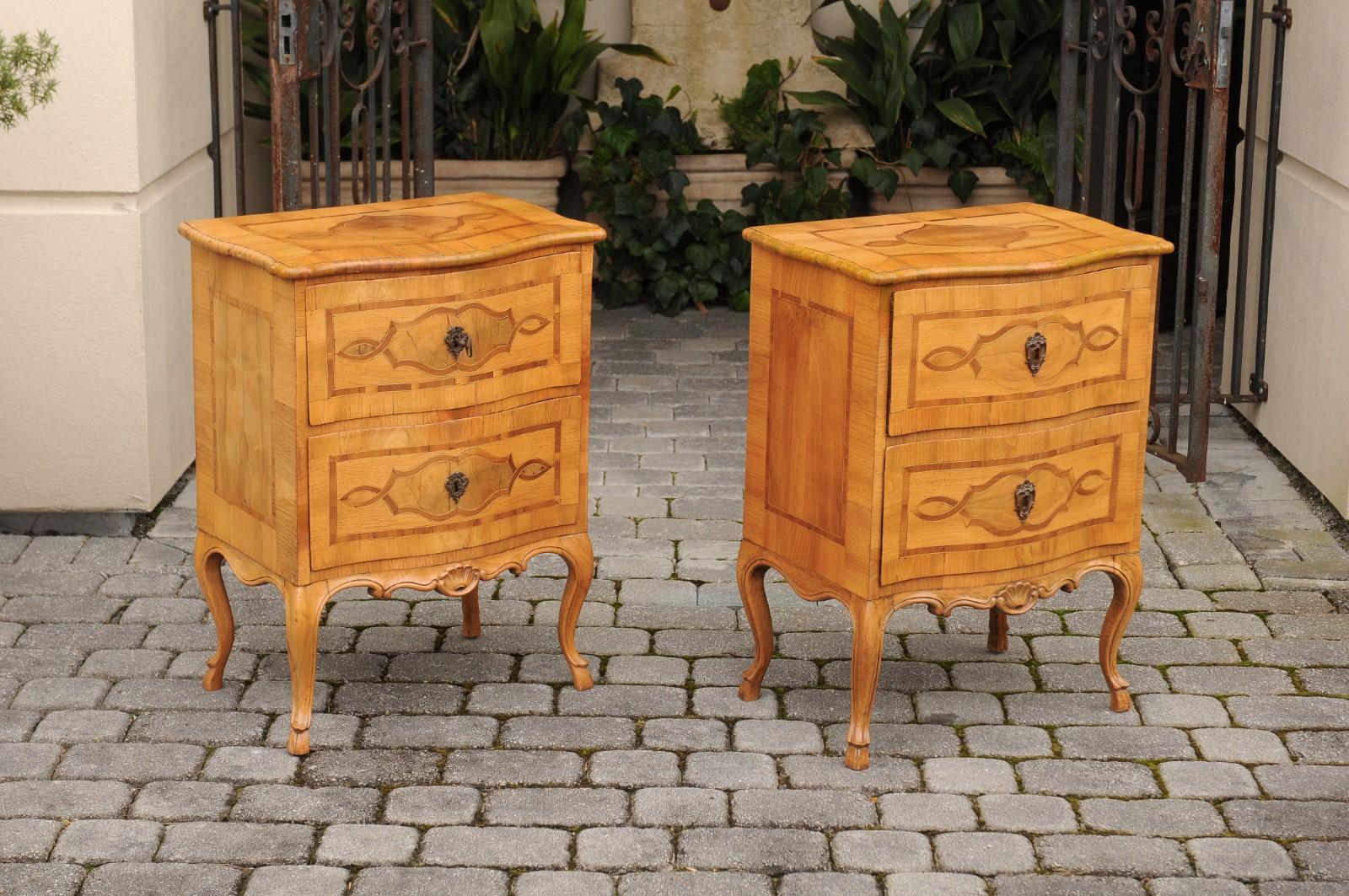 Pair of French 1870s Walnut Louis XV Style Small Commodes with Inlaid Cartouches 2