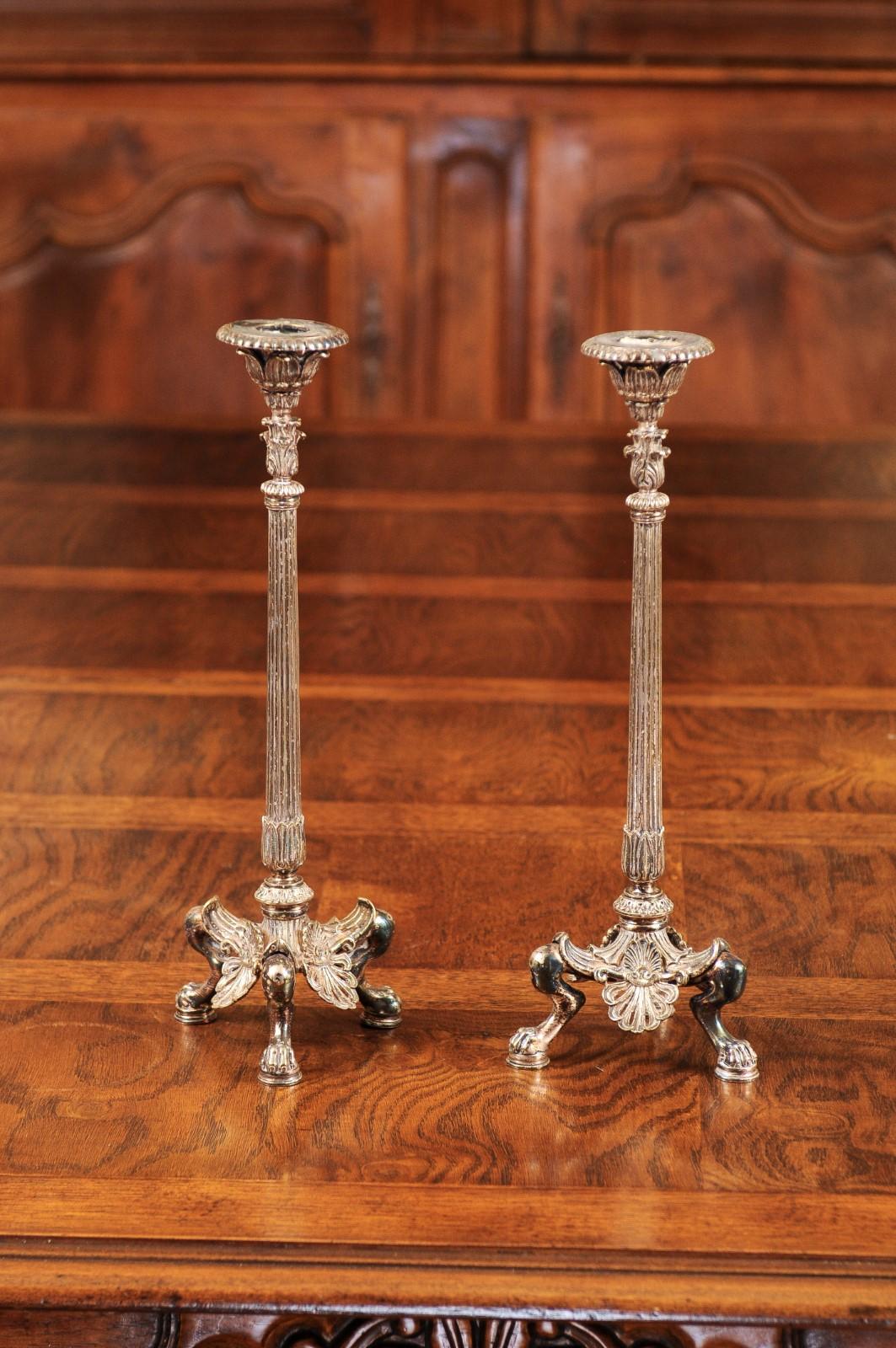 19th Century Pair of French 1880s Silver Candlesticks with Foliage, Palmettes and Lion Paws