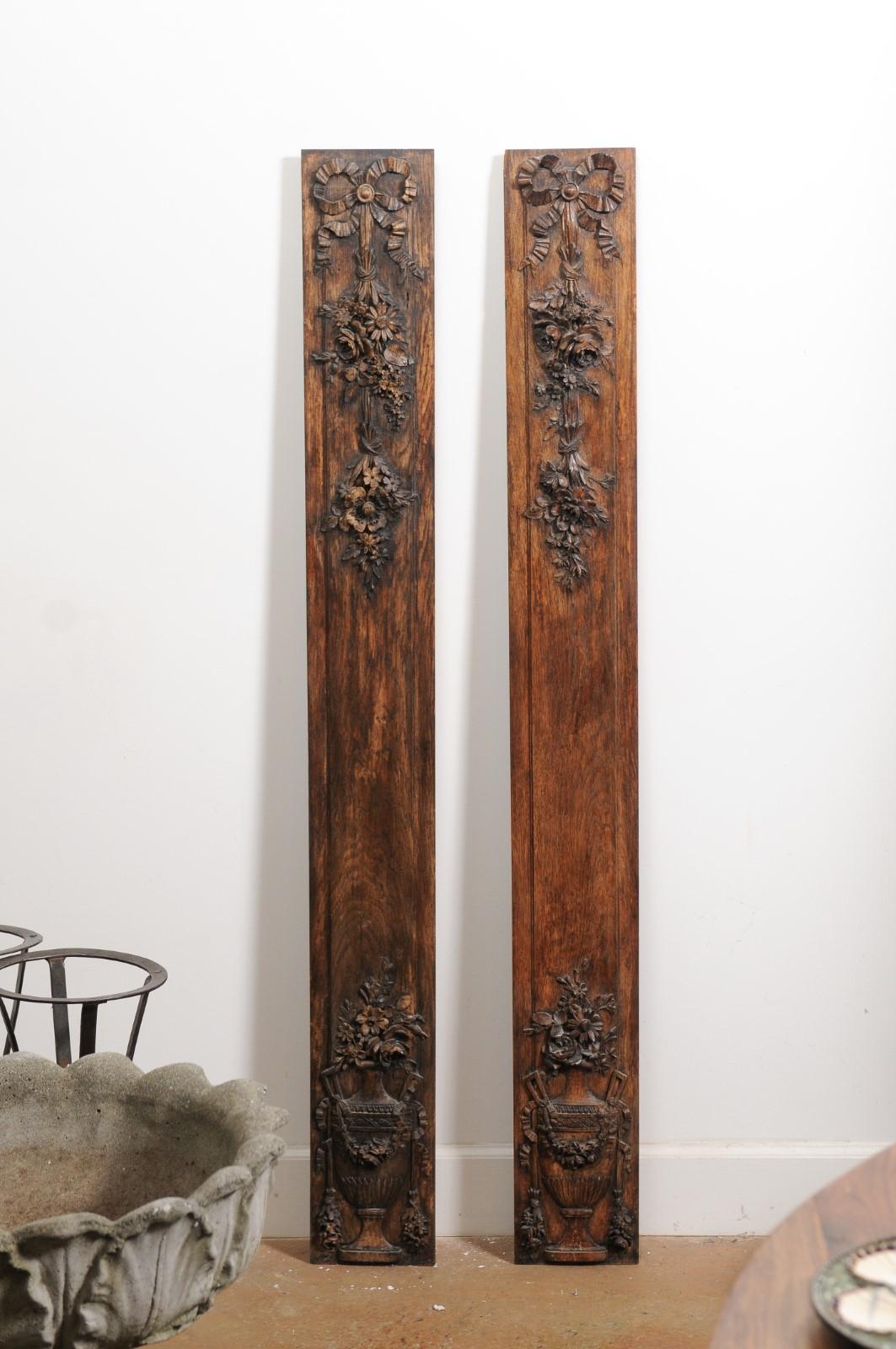 Pair of French 1890s Carved Wooden Panels with Ribbon-Tied Bouquets and Urns For Sale 5