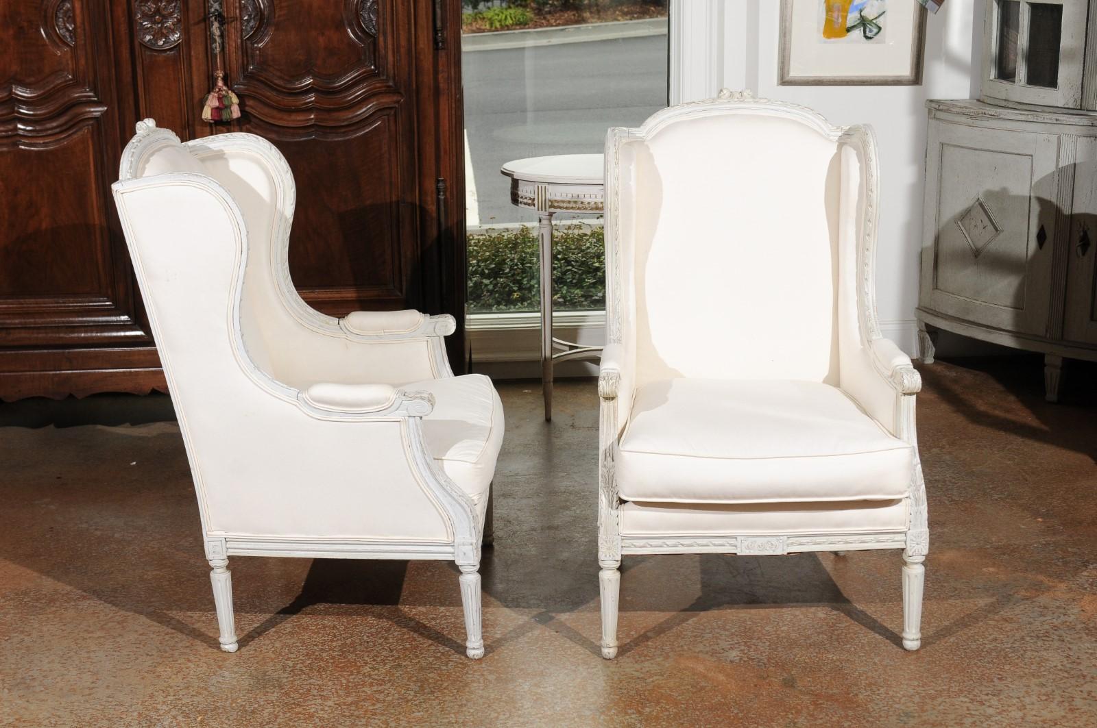 Pair of French 1890s Louis XVI Style Painted Wood Bergère Chairs with Upholstery In Good Condition For Sale In Atlanta, GA