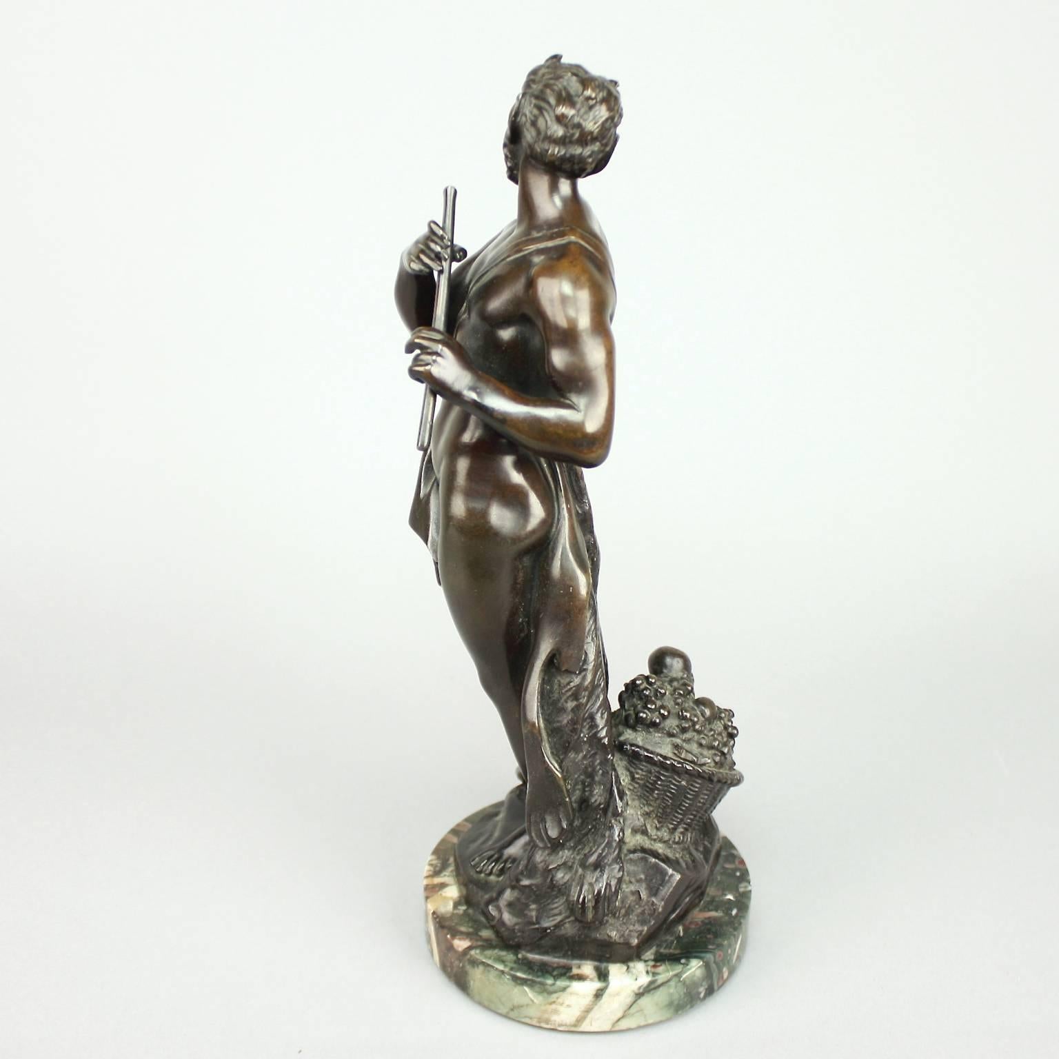 Pair of French 18th Century Louis XVI Bronze Sculpture of Faun and Bacchante In Good Condition For Sale In Berlin, DE