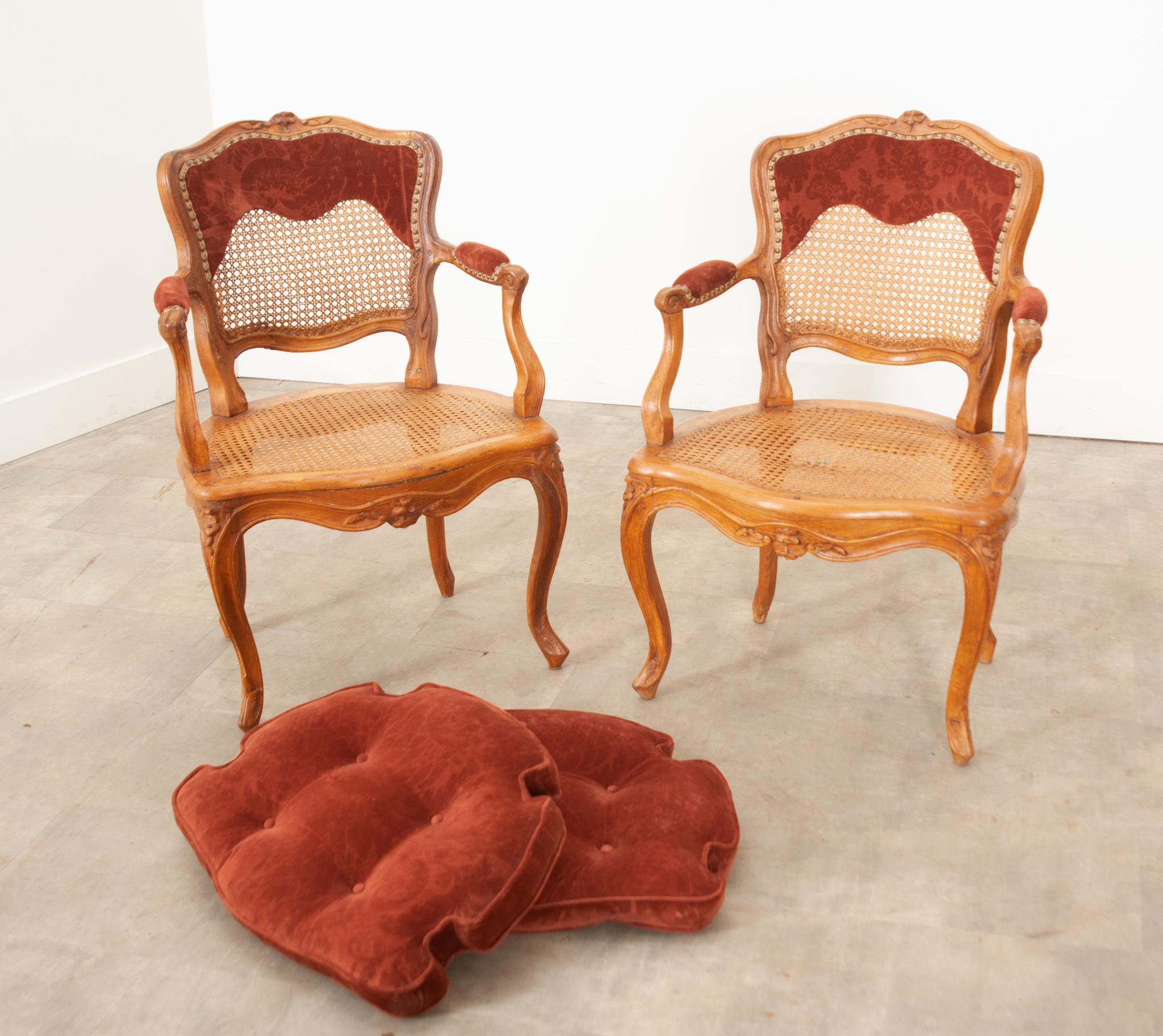 Pair of French 18th Century Louis XV Style  Fauteuils For Sale 1