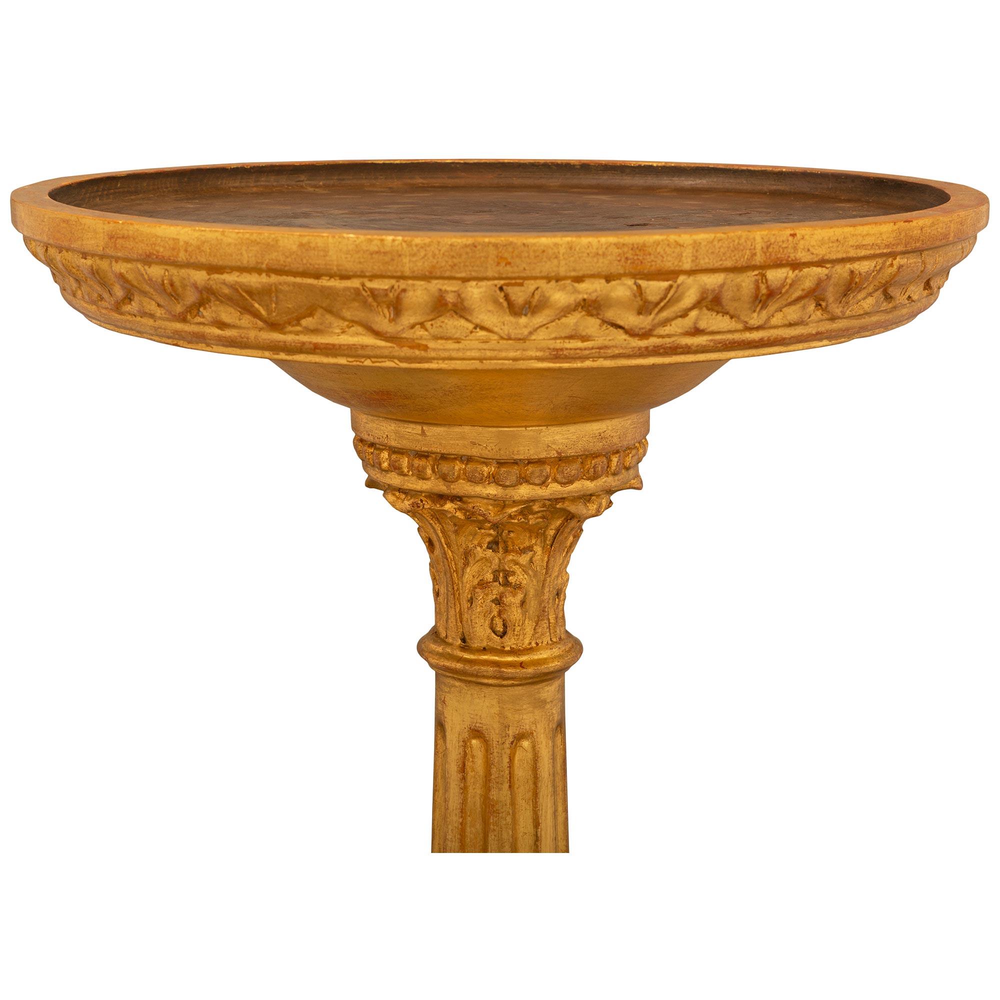 Pair of French 18th Century Louis XVI Period Giltwood & Patinated Wood Pedestals For Sale 1