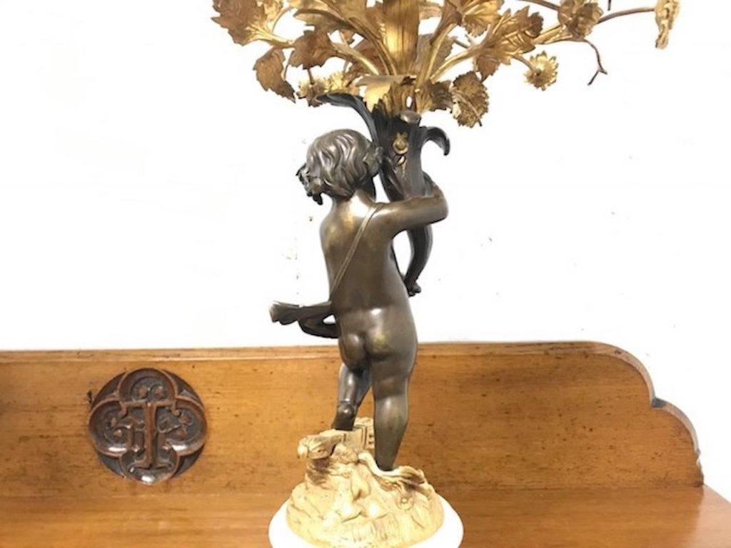 Paire de chandeliers en bronze coulé Putti 'Cherub' du 19ème siècle en vente 4