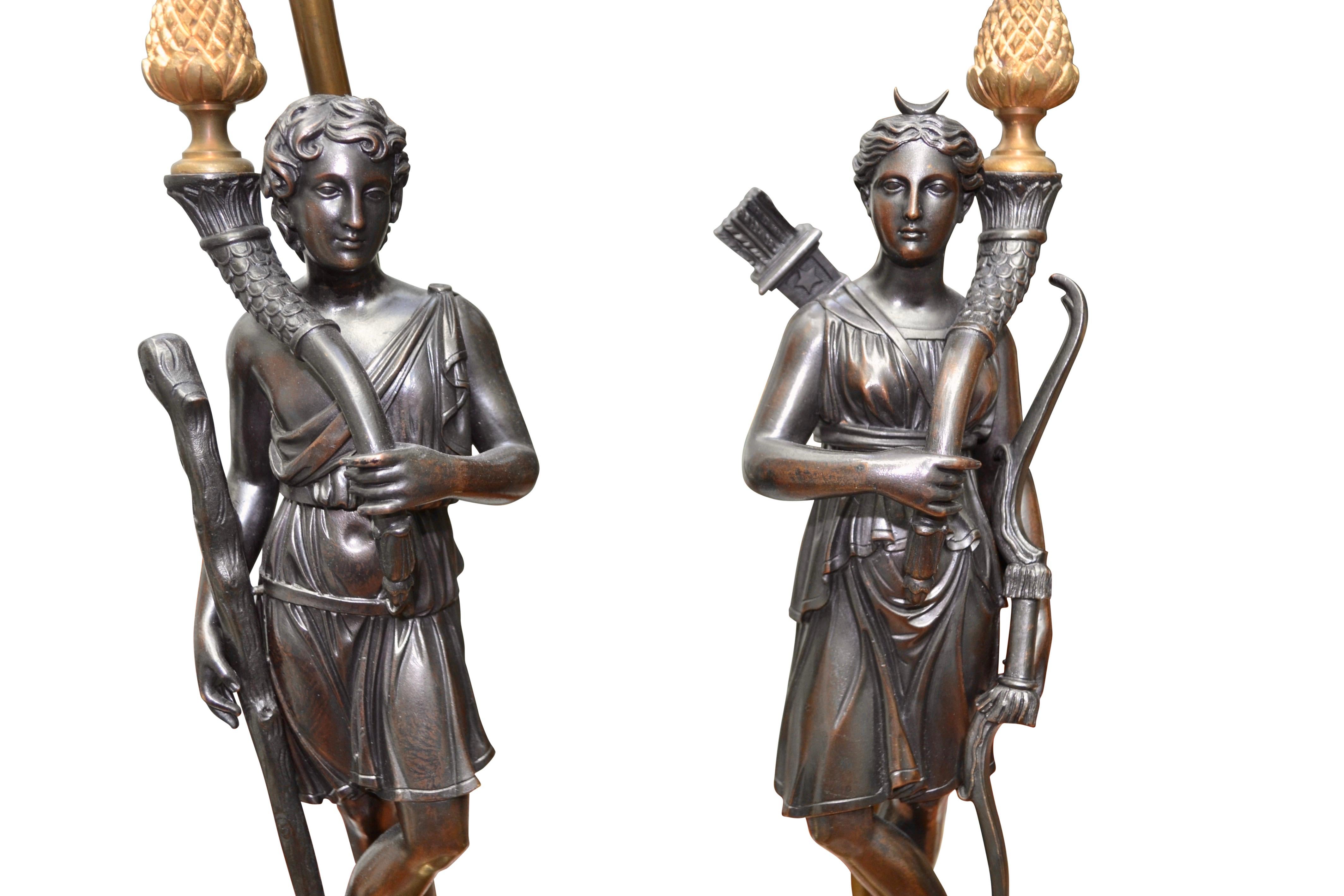 Pair of French 19 Century Neoclassical Figurative Bronze Lamps For Sale 6