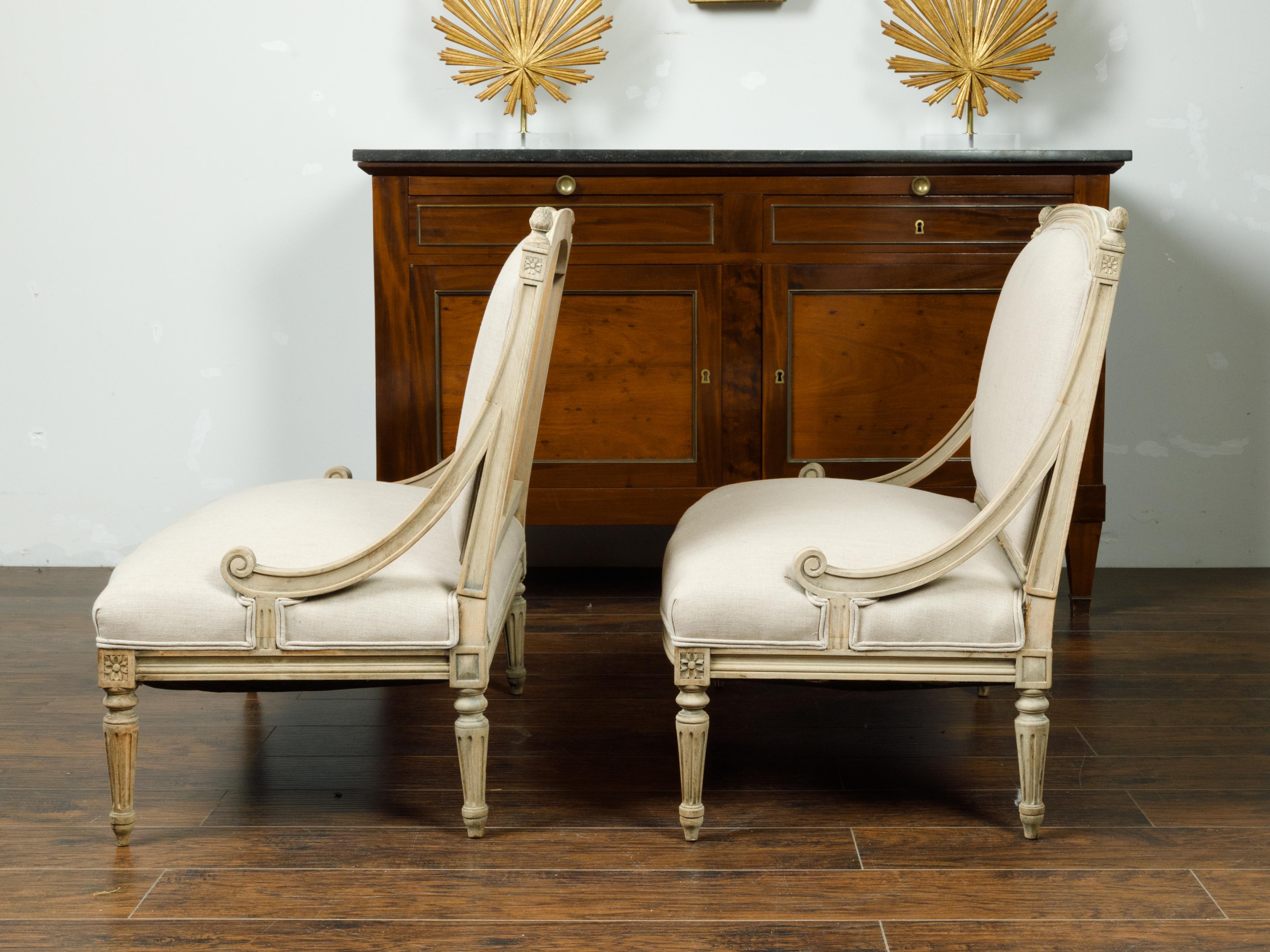 Pair of French 1900s Louis XVI Style Walnut Settees with Scrolling Arm Supports For Sale 3