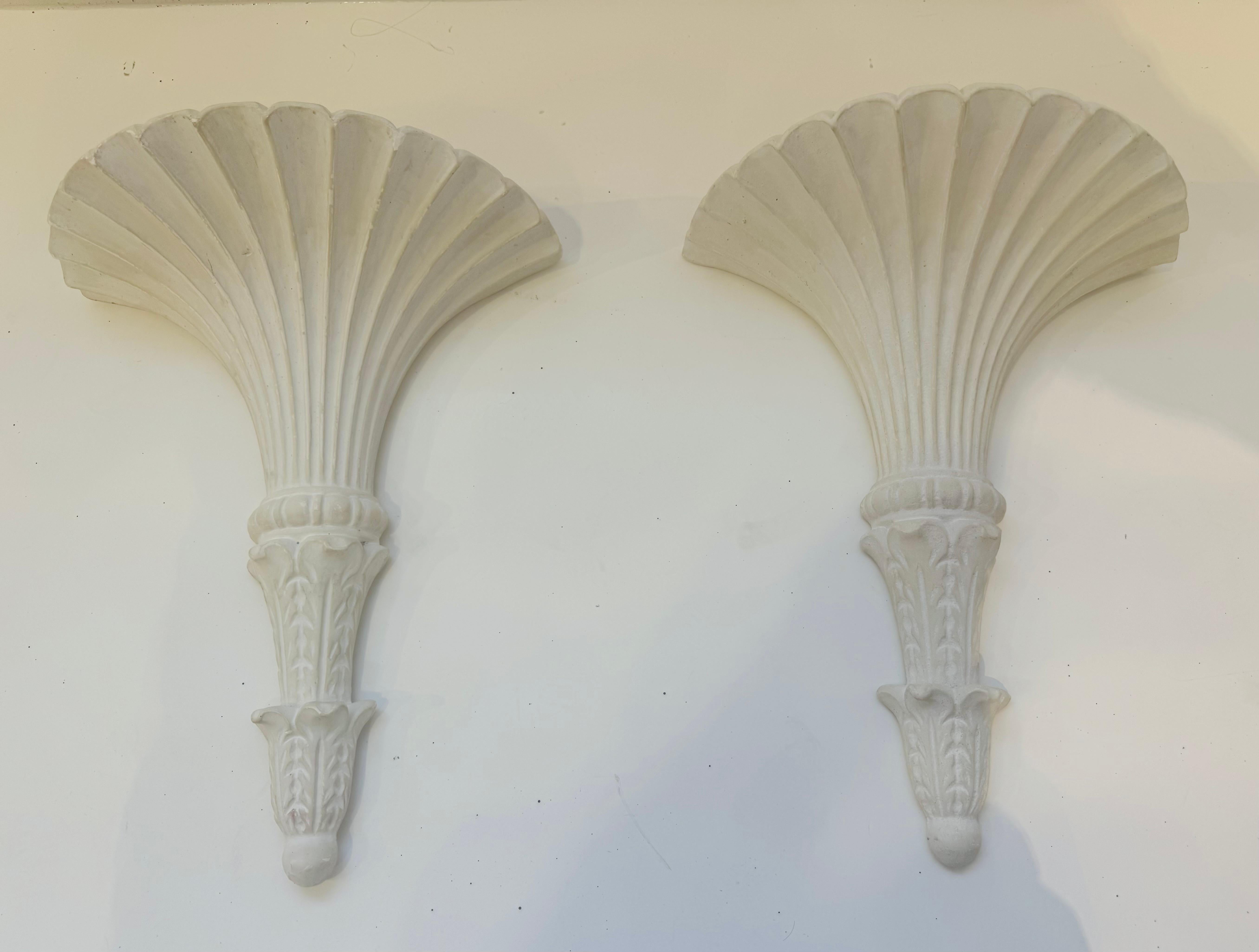 Francese Coppia di sconsigliere in gesso francese Art Deco degli anni '20 in vendita