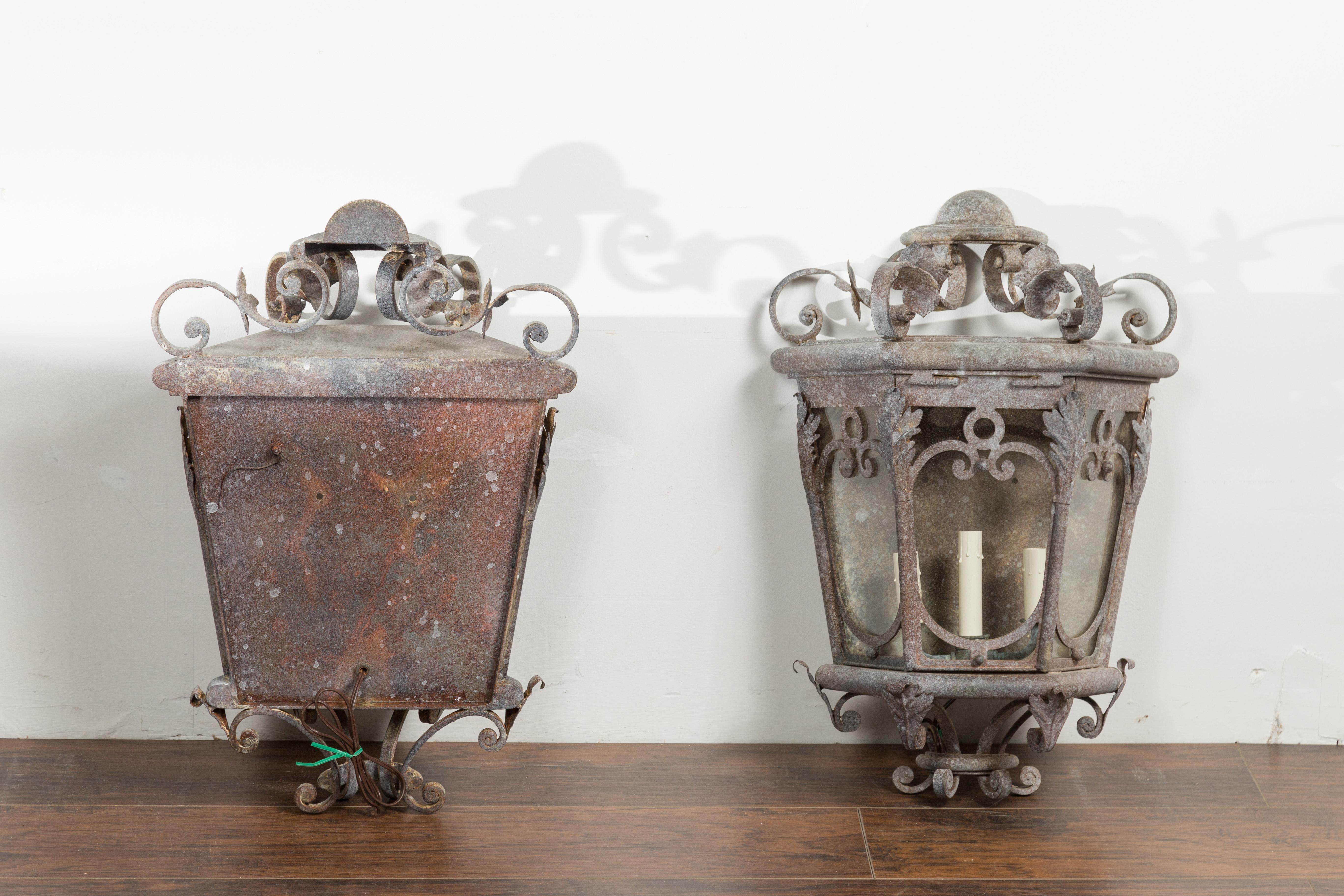 Pair of French 1920s Iron Three-Light Lanterns with Scrolling Motifs and Foliage For Sale 6