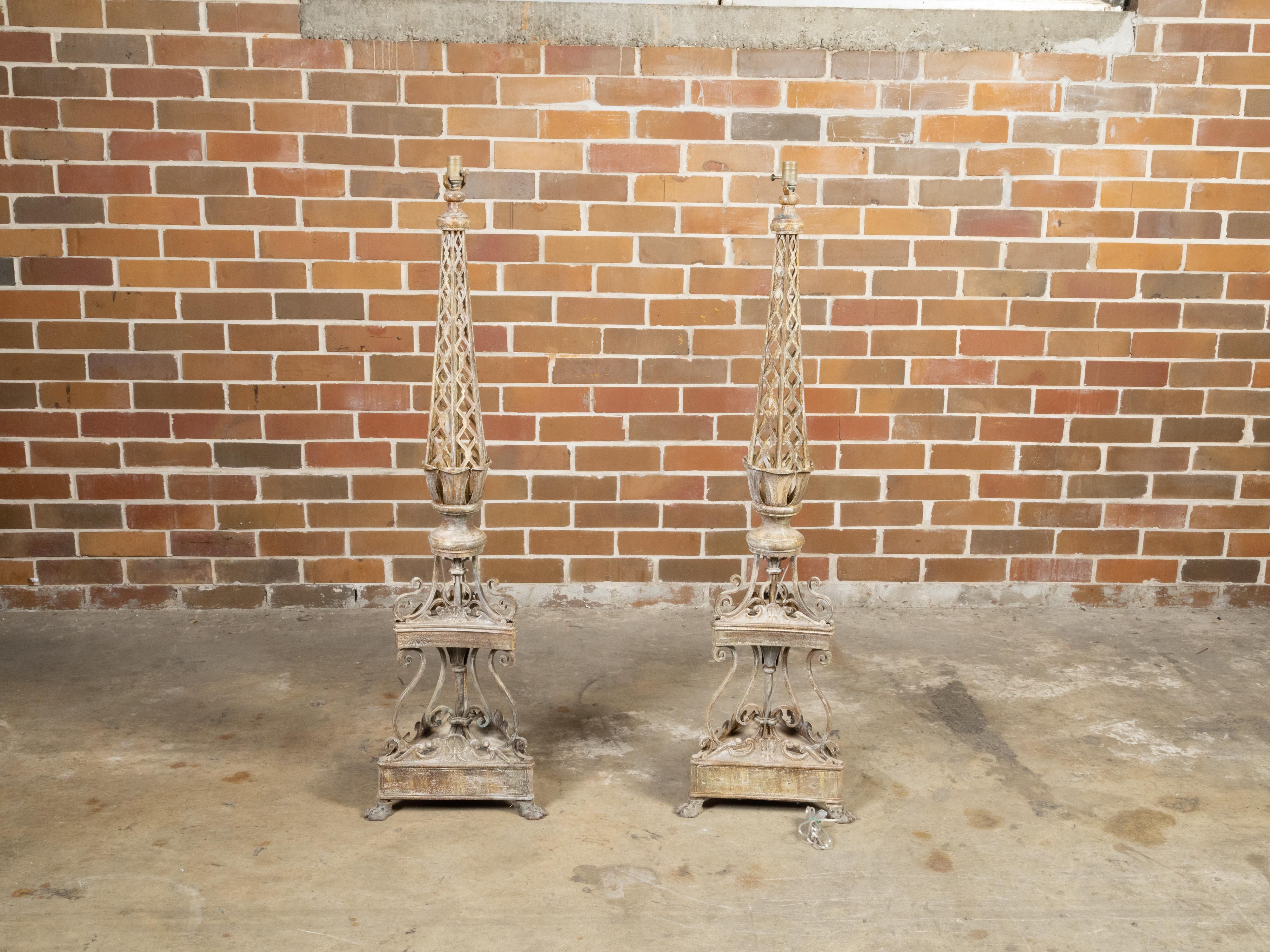 20th Century Pair of French 1920s Painted Iron Floor Lamps with Trellis and S-Scrolls, Wired