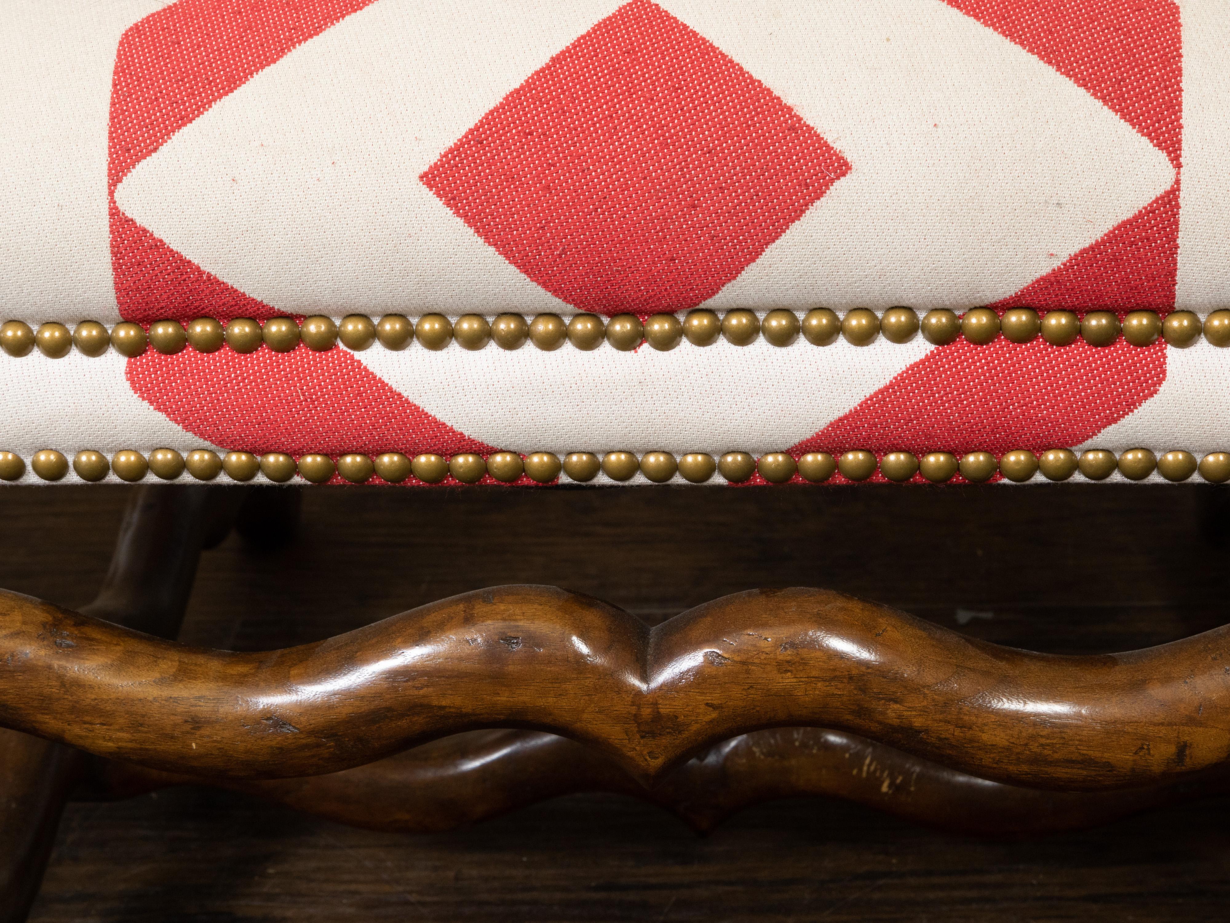 Paire de chaises Wingback françaises des années 1920 avec bases en os de mouton et tissu d'ameublement Bon état - En vente à Atlanta, GA