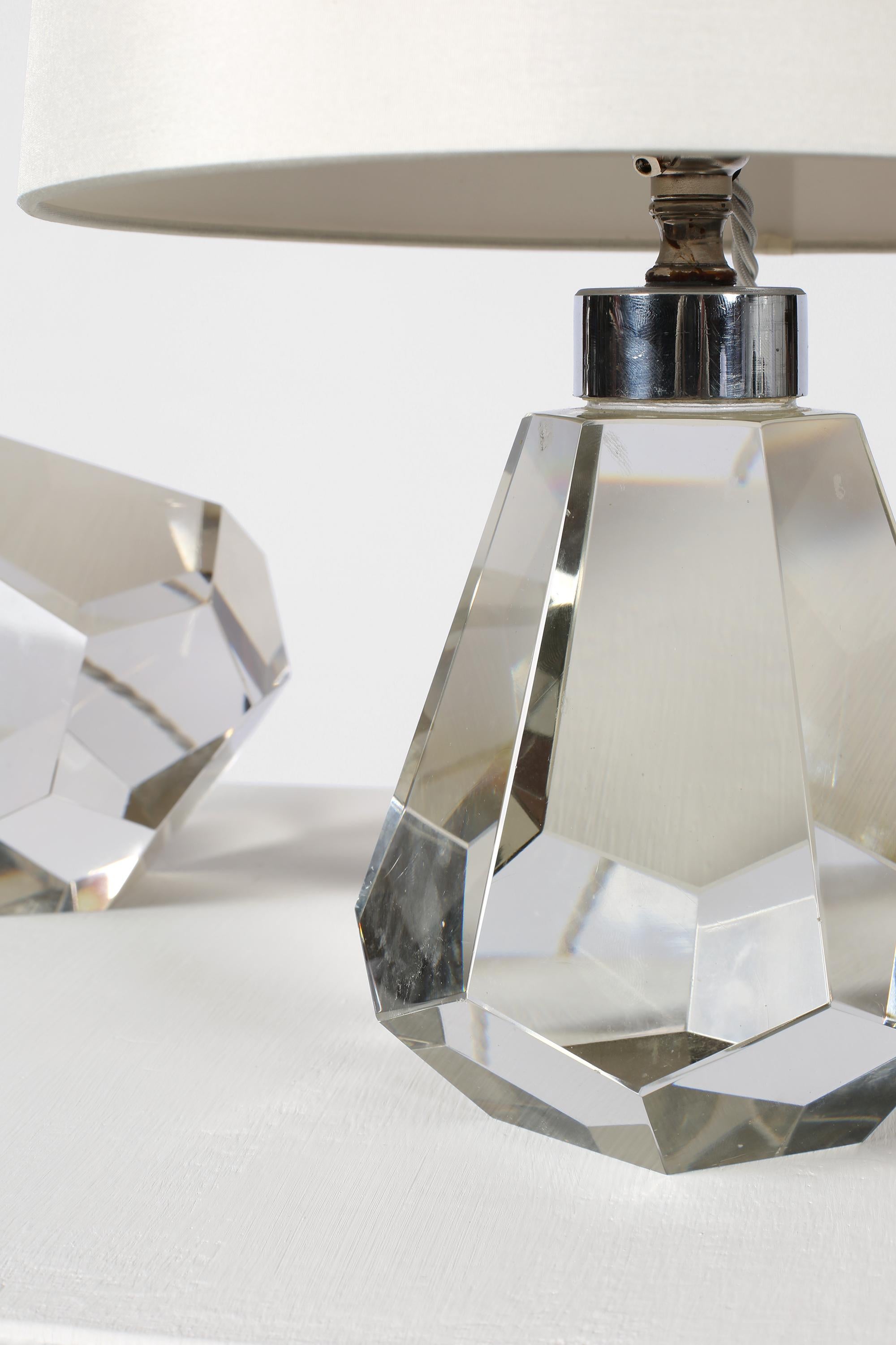 Pair of French 1930s Art Deco Faceted Crystal Glass Jewel Table Lamps For Sale 2