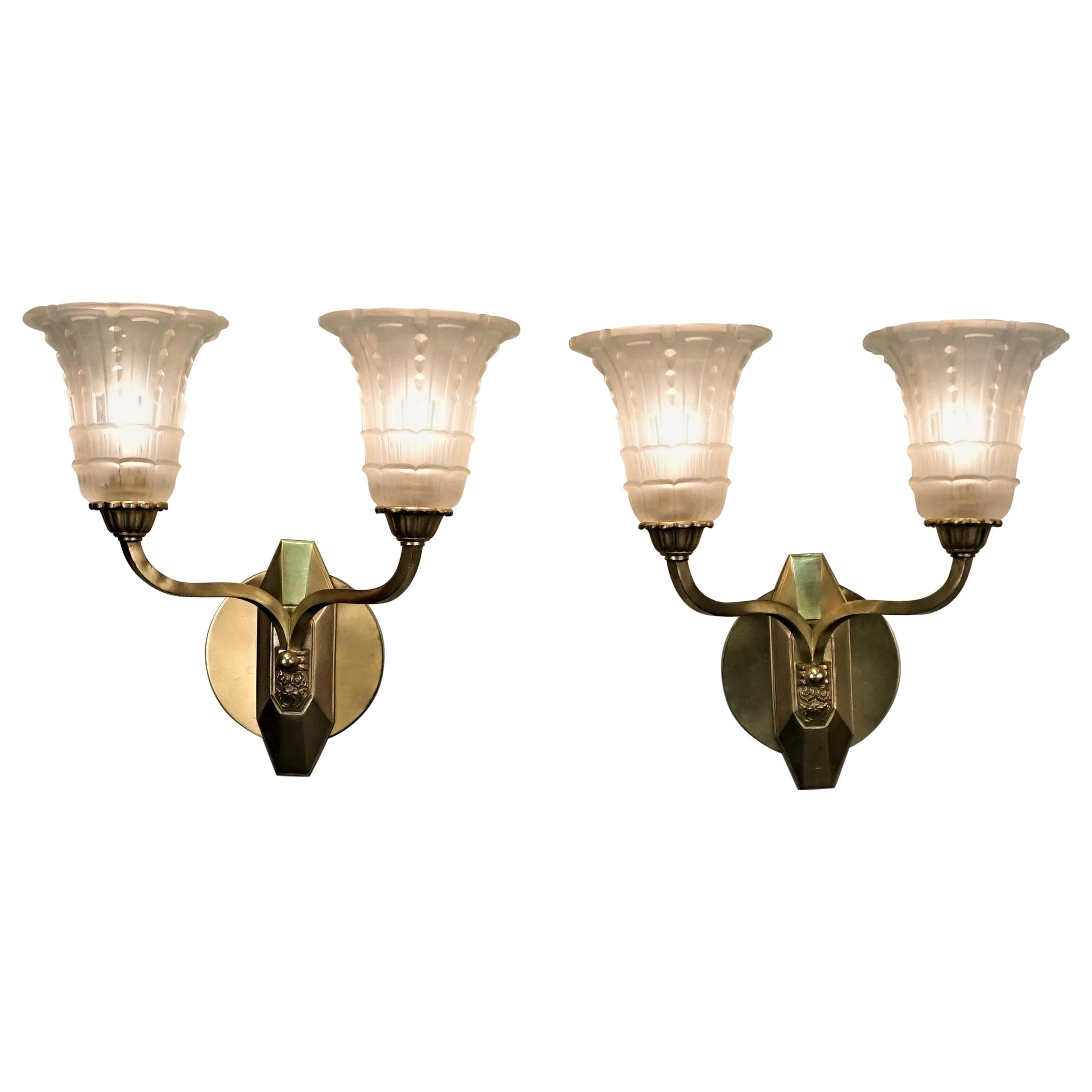 Pair of French 1930s Art Deco Wall Sconces