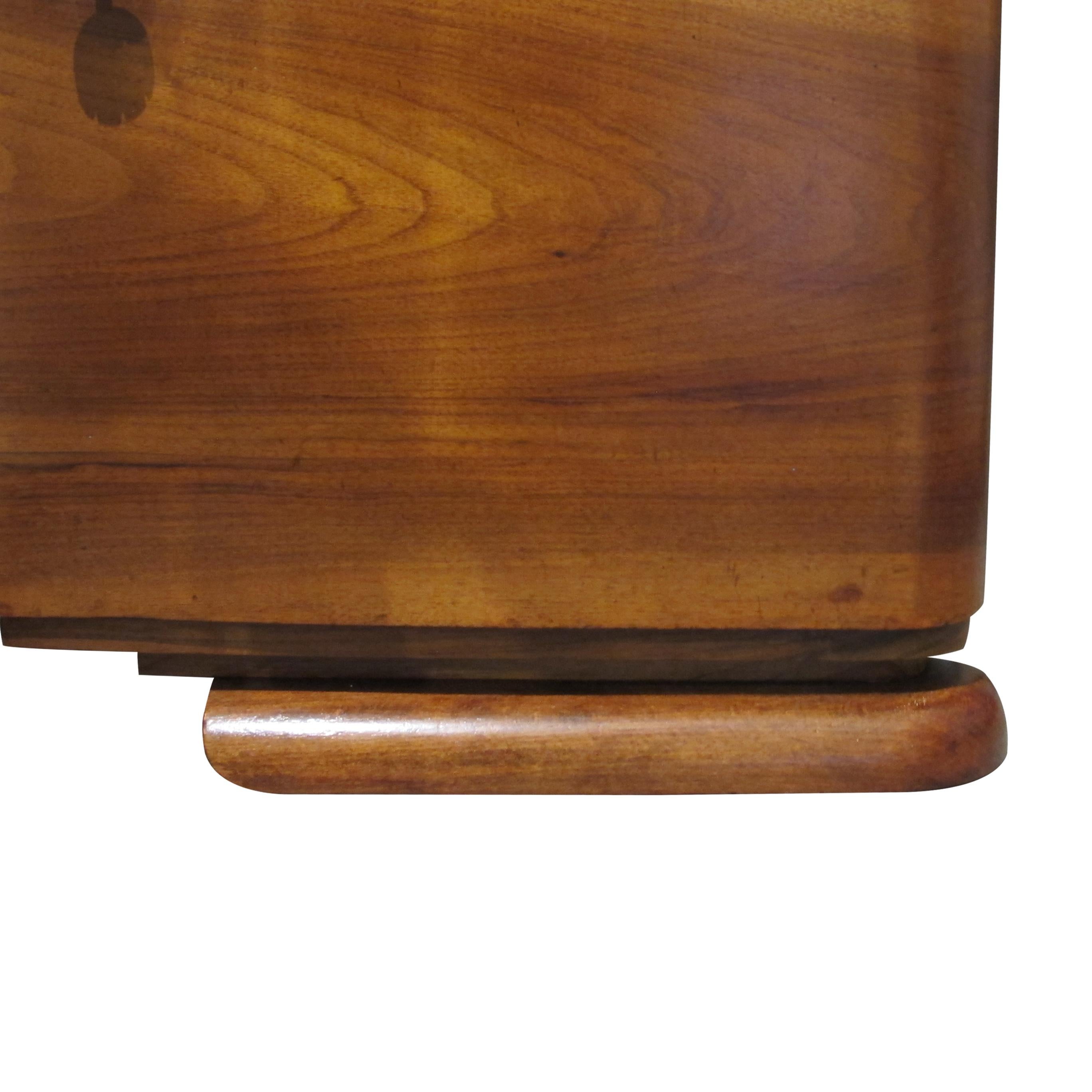 Pair of French 1930s Art Deco Walnut Bedside Tables-Nightstands Bakelite Handles 5