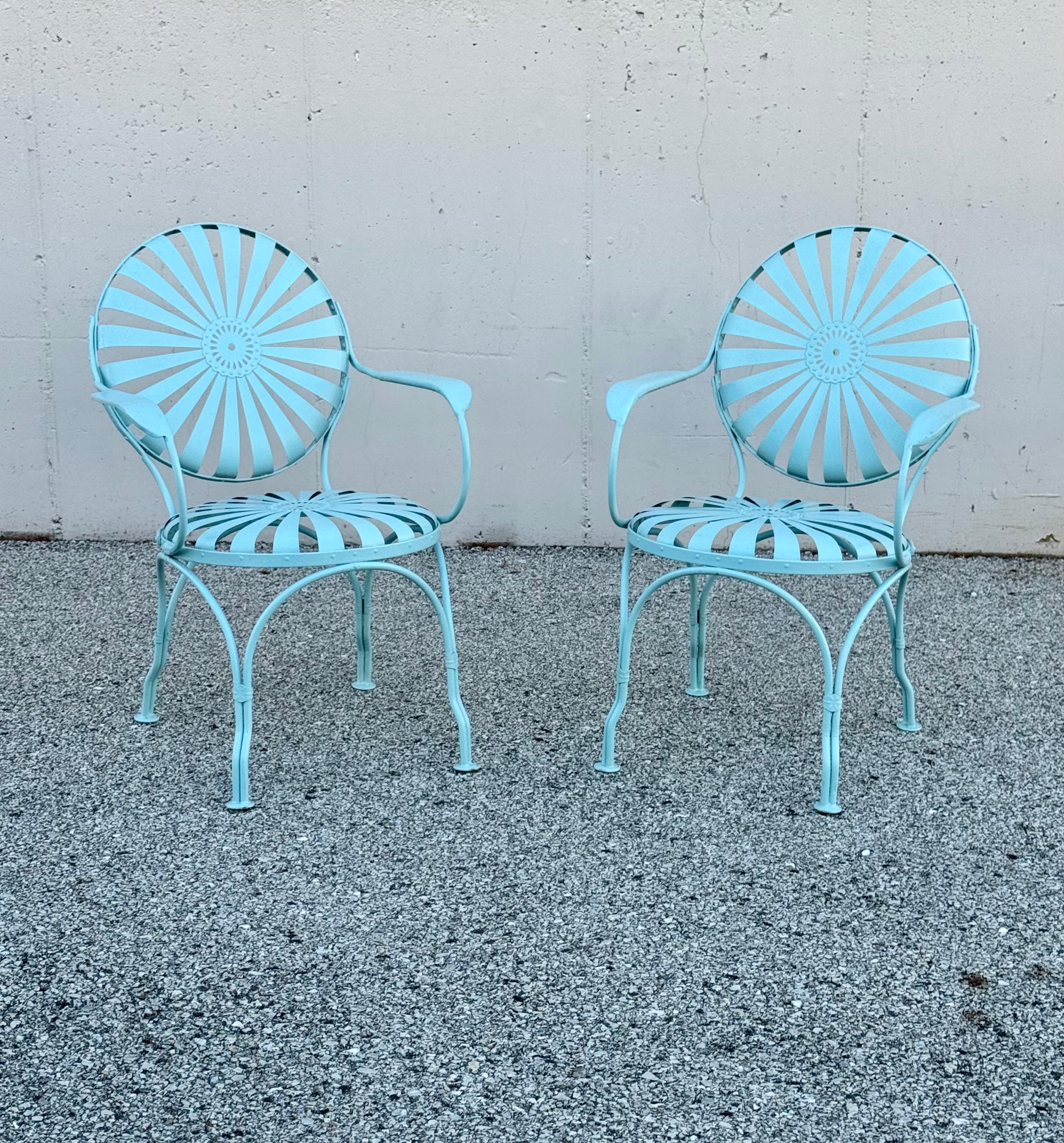 Coppia di poltrone da giardino o da patio vintage Francois Carré di colore blu polvere 