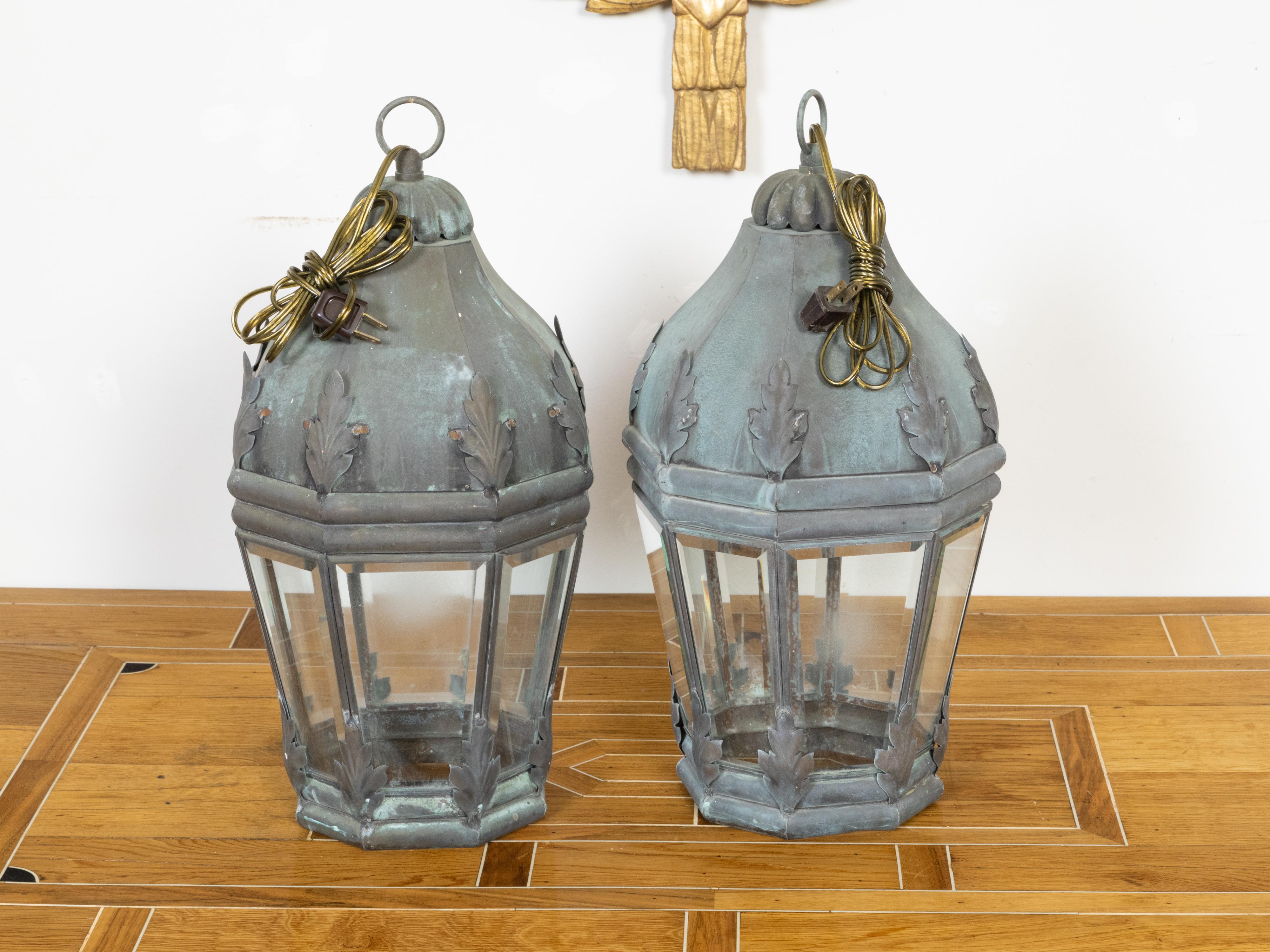 Pair of French 1940s Copper and Glass Lanterns with Verdigris Patina, USA Wired In Good Condition For Sale In Atlanta, GA