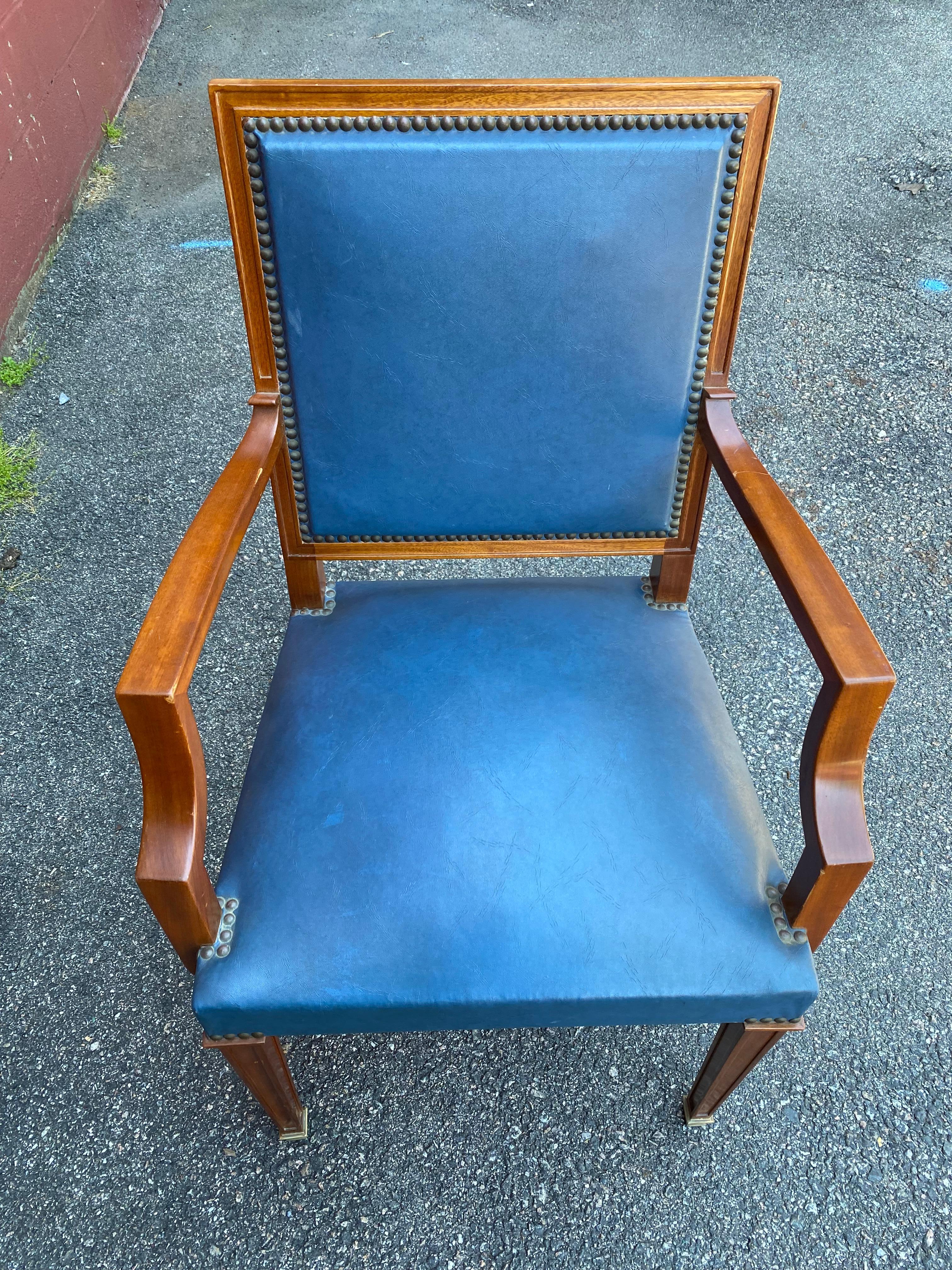 Pair of French 1940s Mahogany and Leather Armchairs For Sale 10