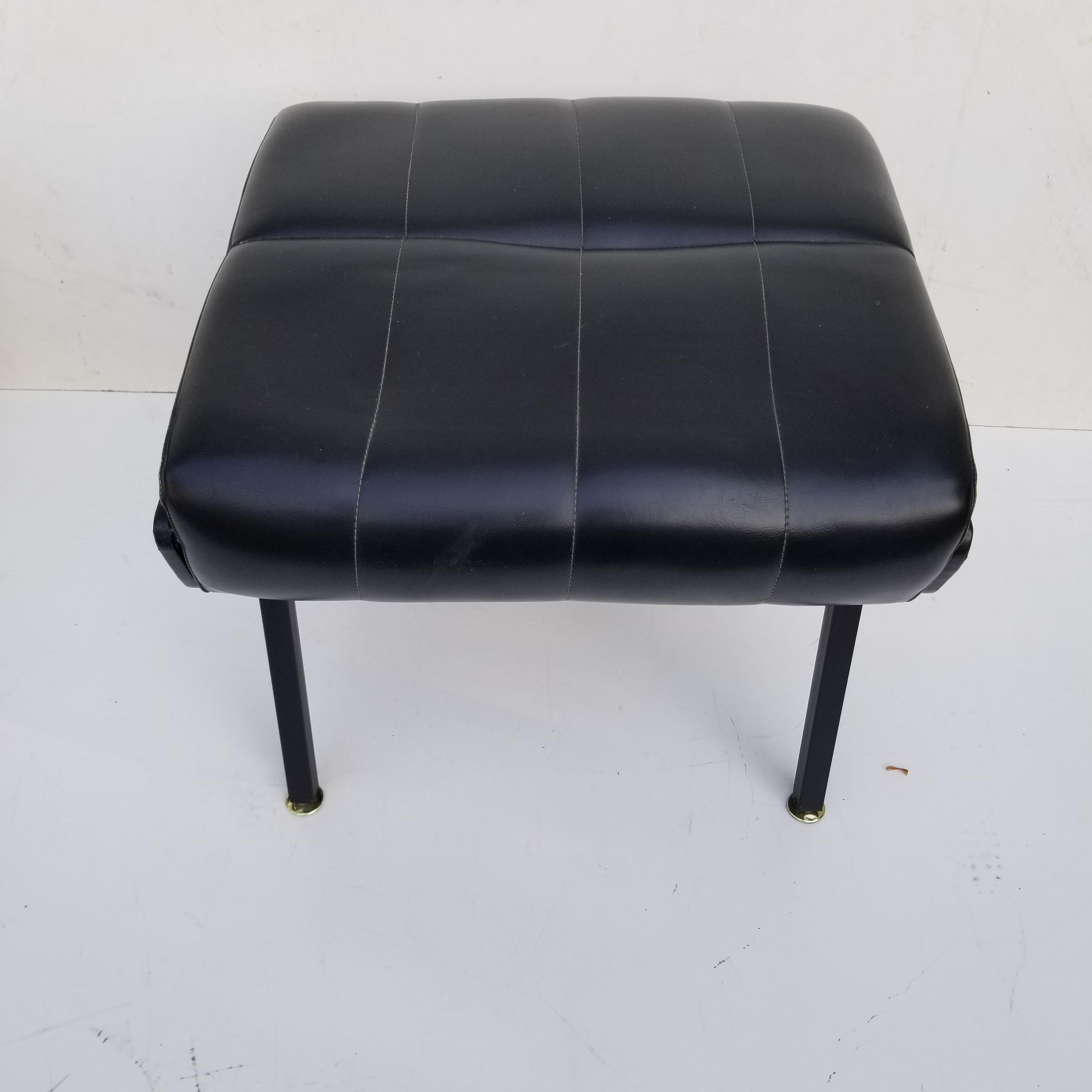 Pair of French 1950s Ottoman For Sale 7