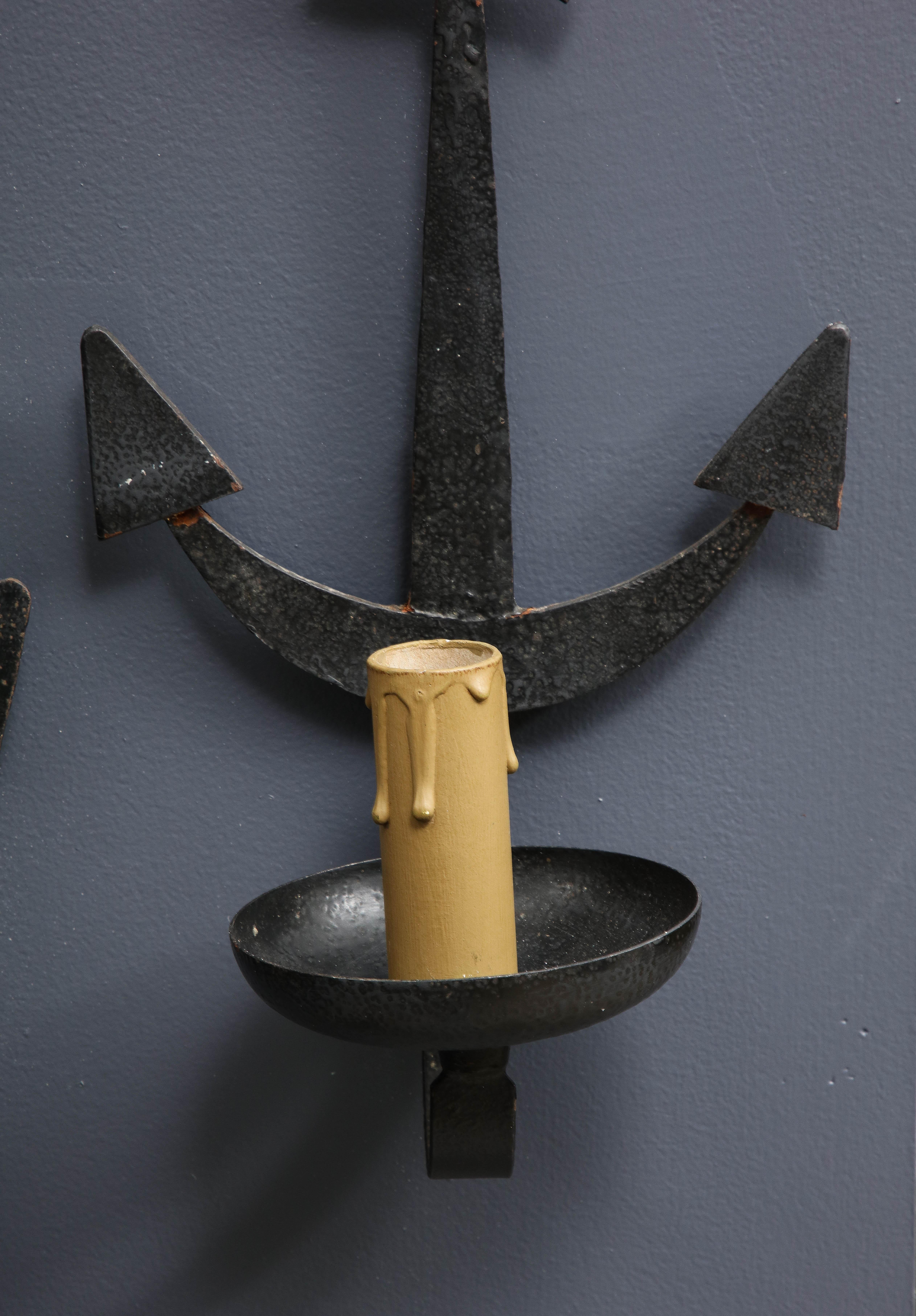 Mid-20th Century Pair of French 1950s Wrought Iron Anchor Shaped Wall Sconces For Sale