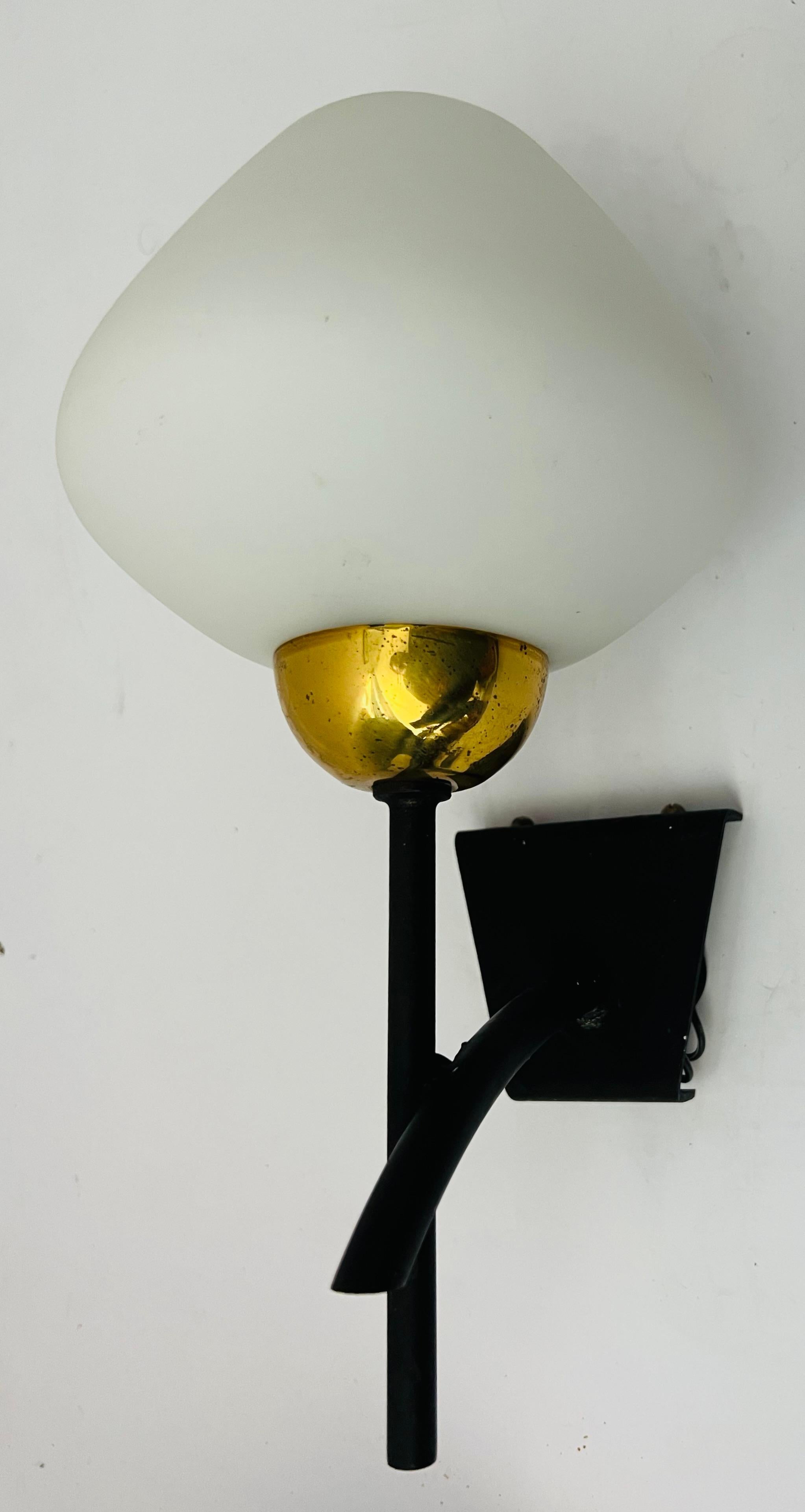 Pair of French 1960s Midcentury Lunel Wall Lamps Sconces In Excellent Condition For Sale In New York, NY