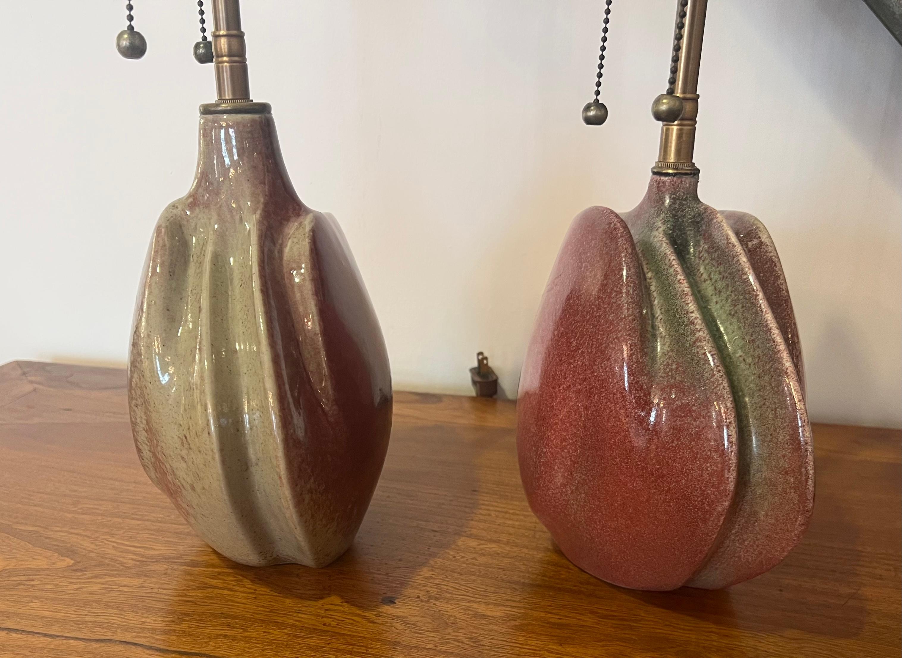 Paire de lampes de table du milieu du siècle en poterie d'art de Tim Orr des années 1960 en vente 11