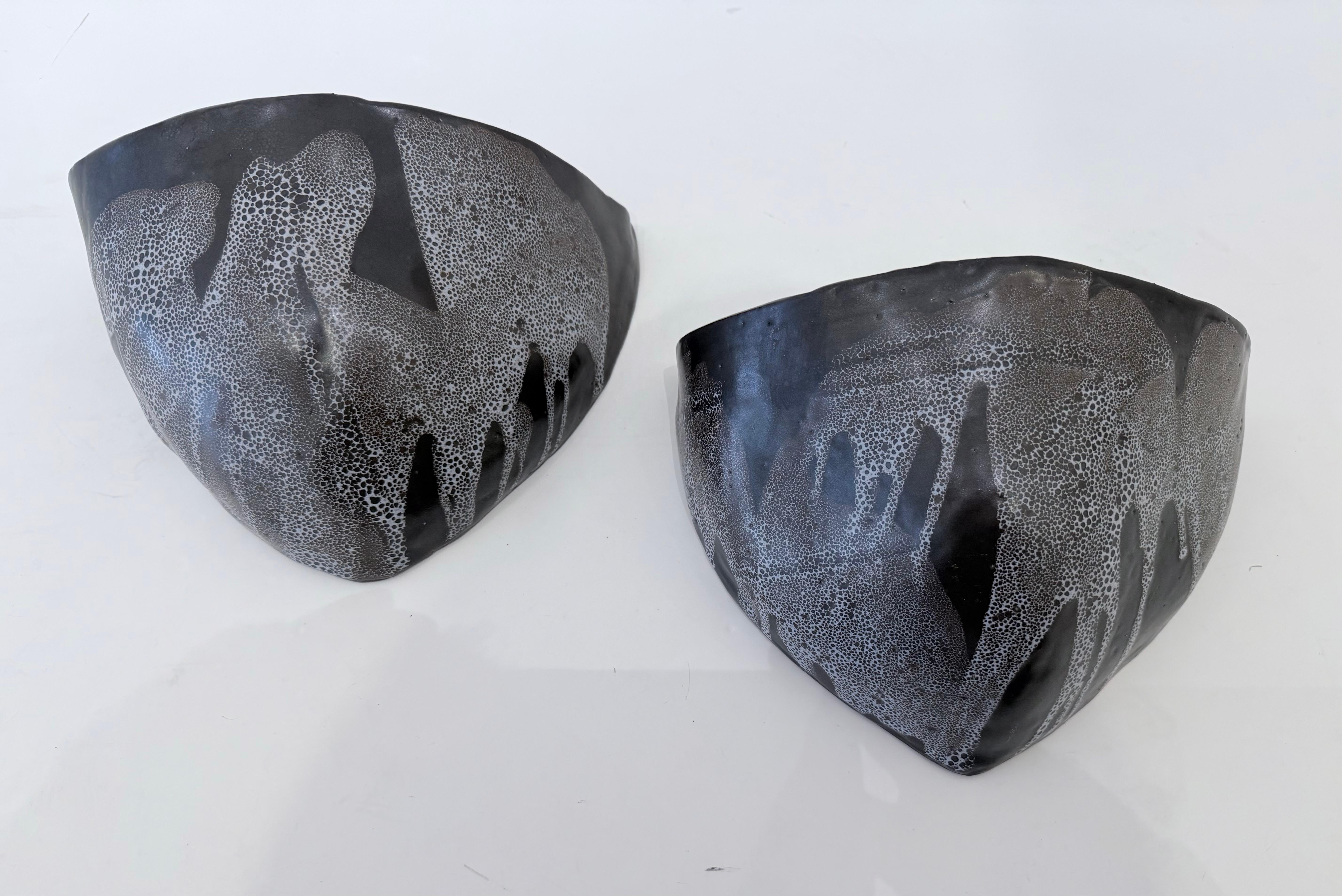 Francese Coppia di lampade da parete in ceramica Vallauris AM 1960 Mod Century in vendita