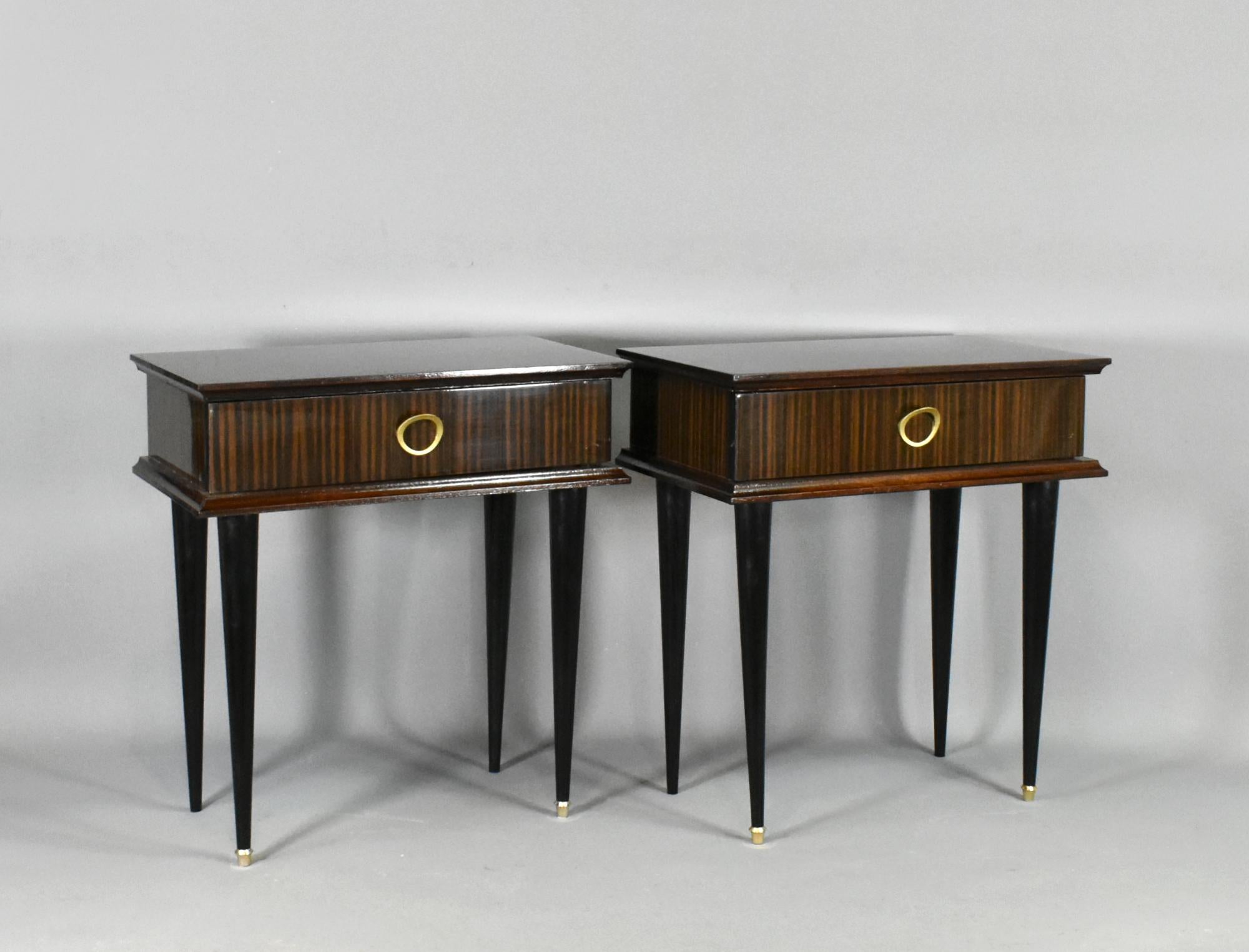 Lacquered Pair of French 1970s Night Stands in Macassar Ebony For Sale