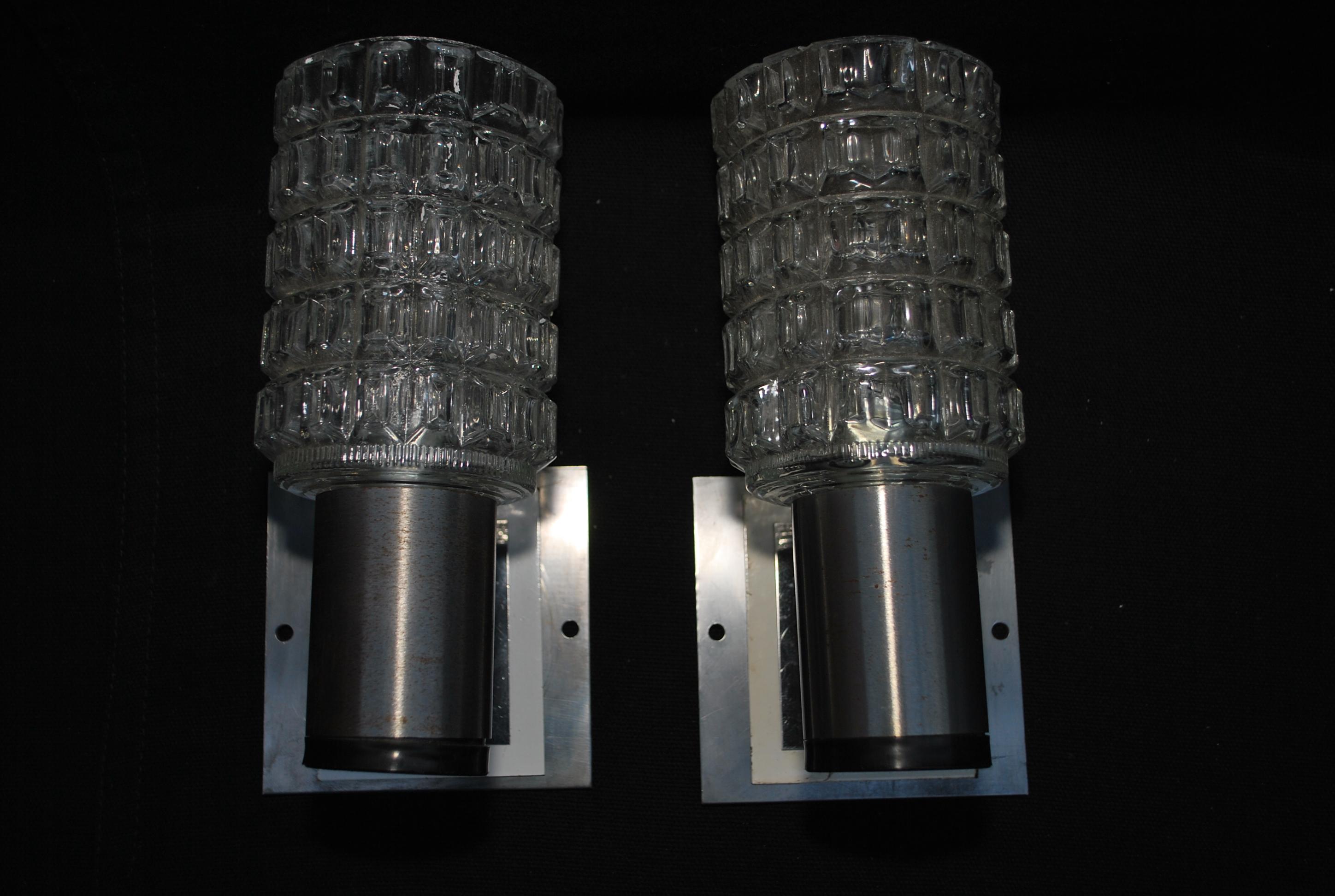 Pair of french 1970's sconces For Sale 1