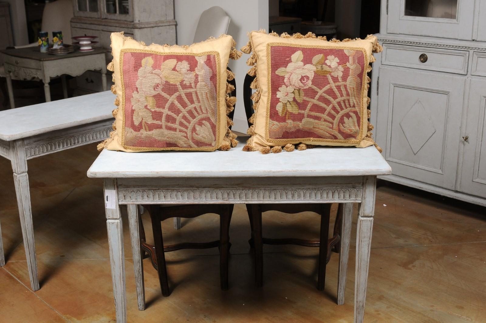 Woven Pair of French 19th Century Aubusson Tapestry Pillows with Floral Decor For Sale