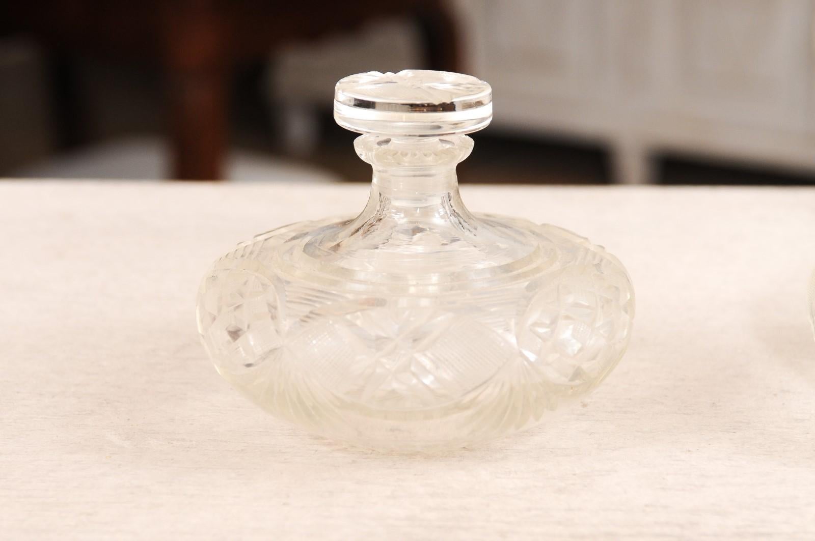 Pair of French 19th Century Baccarat Crystal Perfume Bottles with Cutaway Motifs For Sale 1